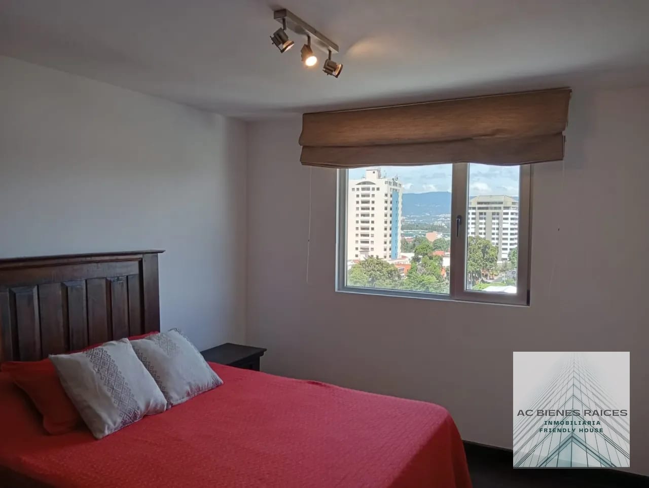 Amueblado de 3 hab zona 14 — Apartamento en Alquiler en Catania, Zona 14, Guatemala, Ciudad — foto 5 de 10