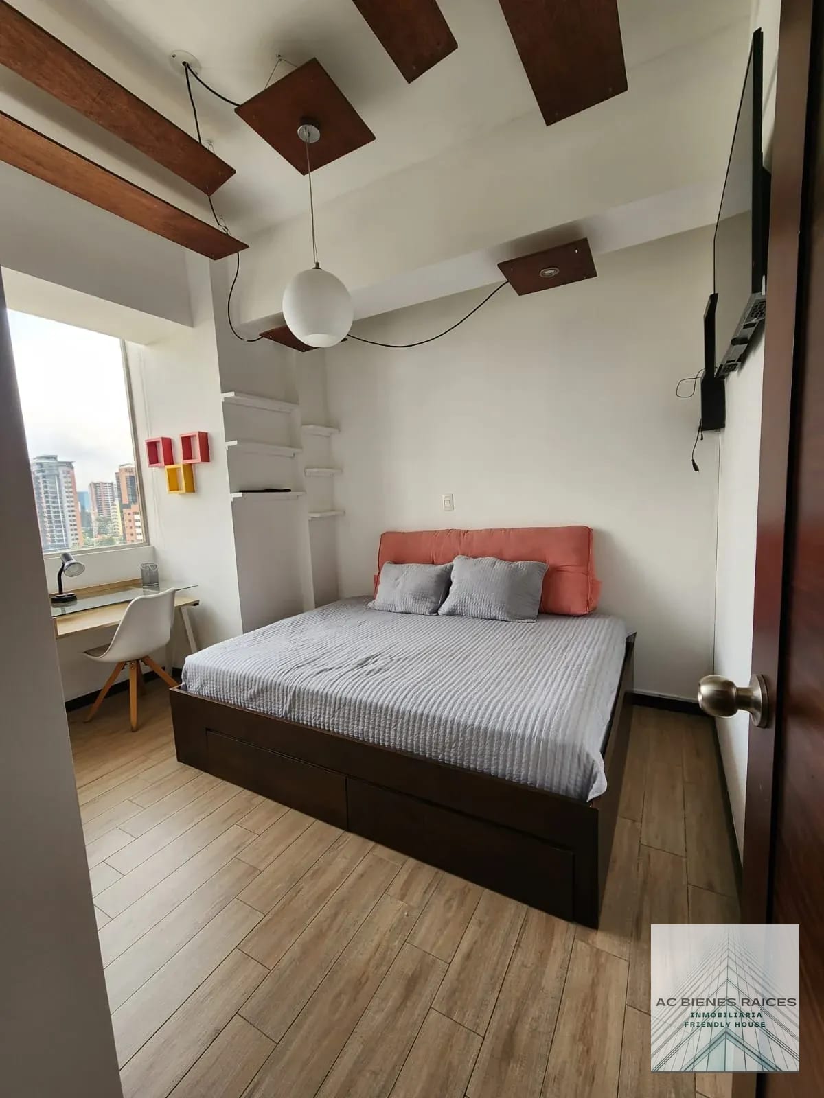 Renta amueblado zona 13 — Apartamento en Alquiler en Casa Americas, Zona 13, Guatemala, Ciudad — foto 9 de 13