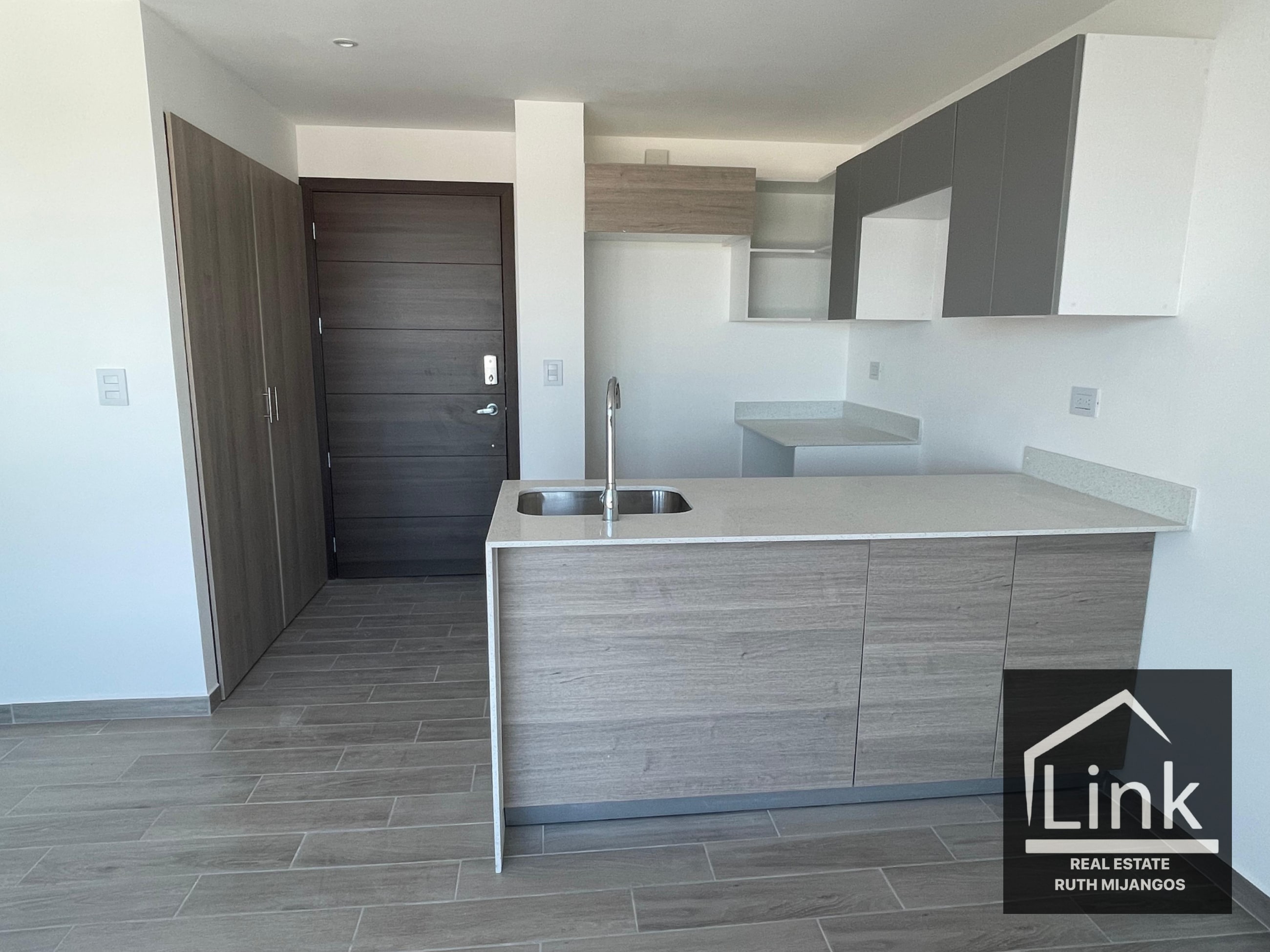 Apartamento en Venta zona 10 PARQUE 10 — Apartamento en Venta en Parque 10, Zona 10, Guatemala, Ciudad — foto 4 de 12