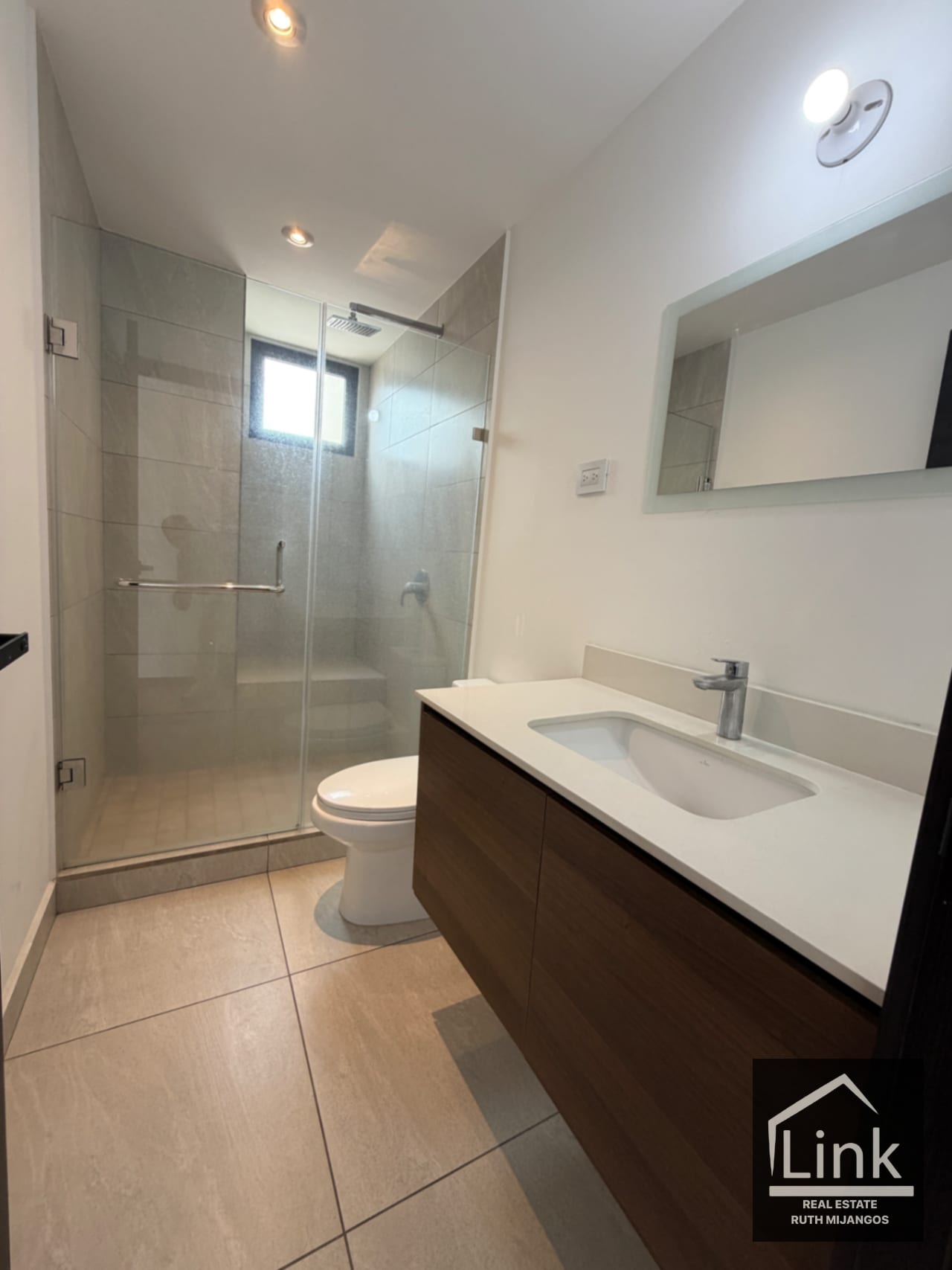 Precioso Apartamento en Venta zona 10 IQ10 — Apartamento en Venta en IQ10, Zona 10, Guatemala, Ciudad — foto 4 de 11