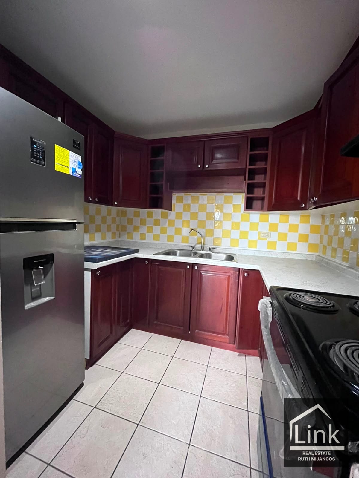 Precioso Apartamento en RENTA zona 14 — Apartamento en Alquiler en Santorini, Zona 14, Guatemala, Ciudad — foto 2 de 15