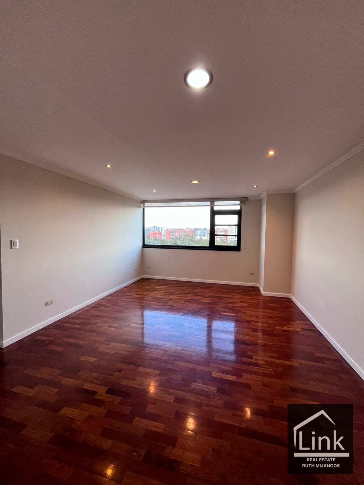 Precioso Apartamento en RENTA zona 14 — Apartamento en Alquiler en Santorini, Zona 14, Guatemala, Ciudad — foto 1 de 15