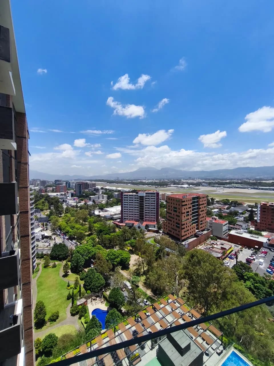 Apartamento en venta Zona 14, Edificio Parque 14 — Apartamento en Venta en Parque 14, Zona 14, Guatemala, Ciudad — foto 1 de 8