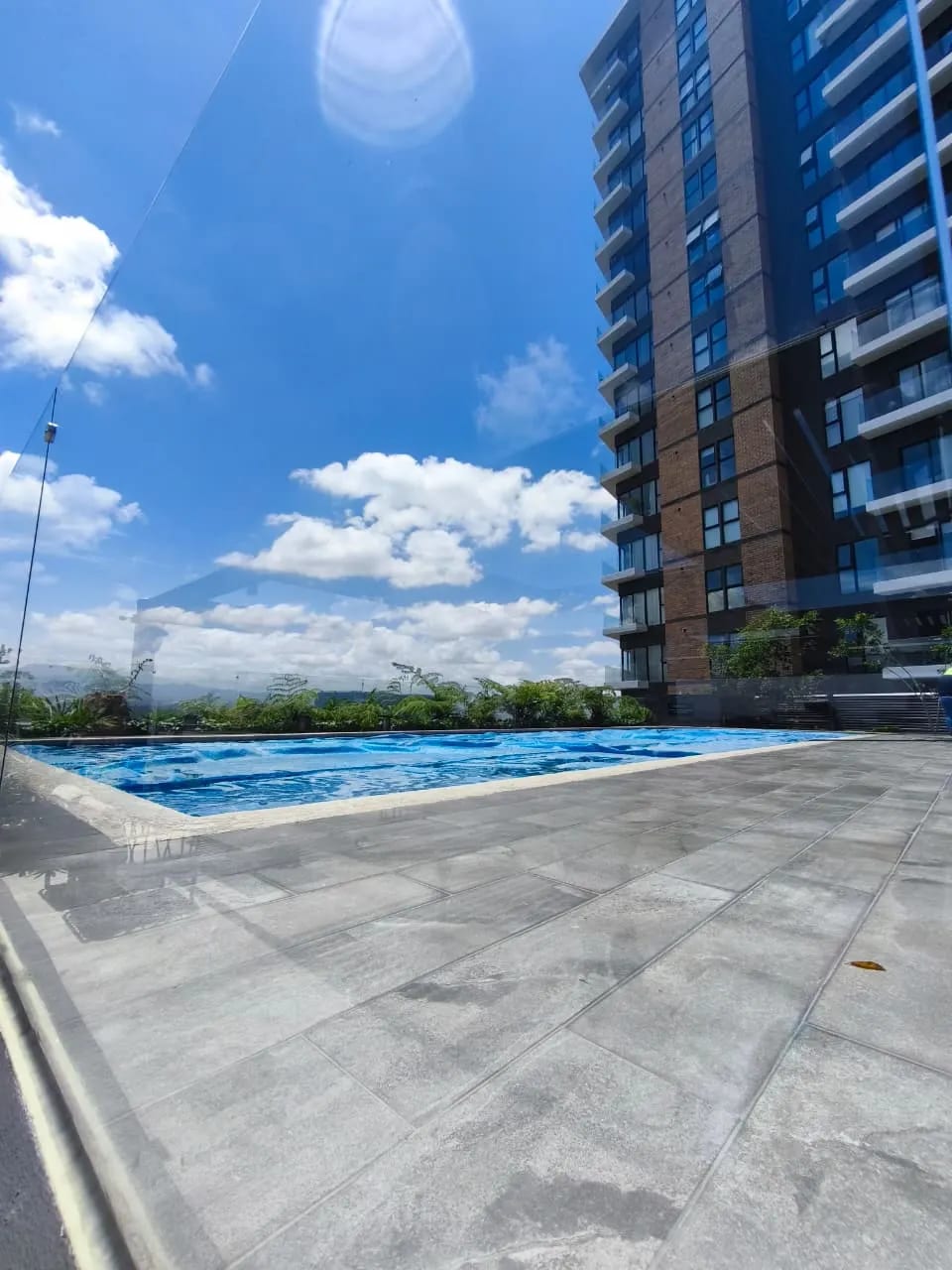 Apartamento en venta Zona 14, Edificio Parque 14 — Apartamento en Venta en Parque 14, Zona 14, Guatemala, Ciudad — foto 2 de 8