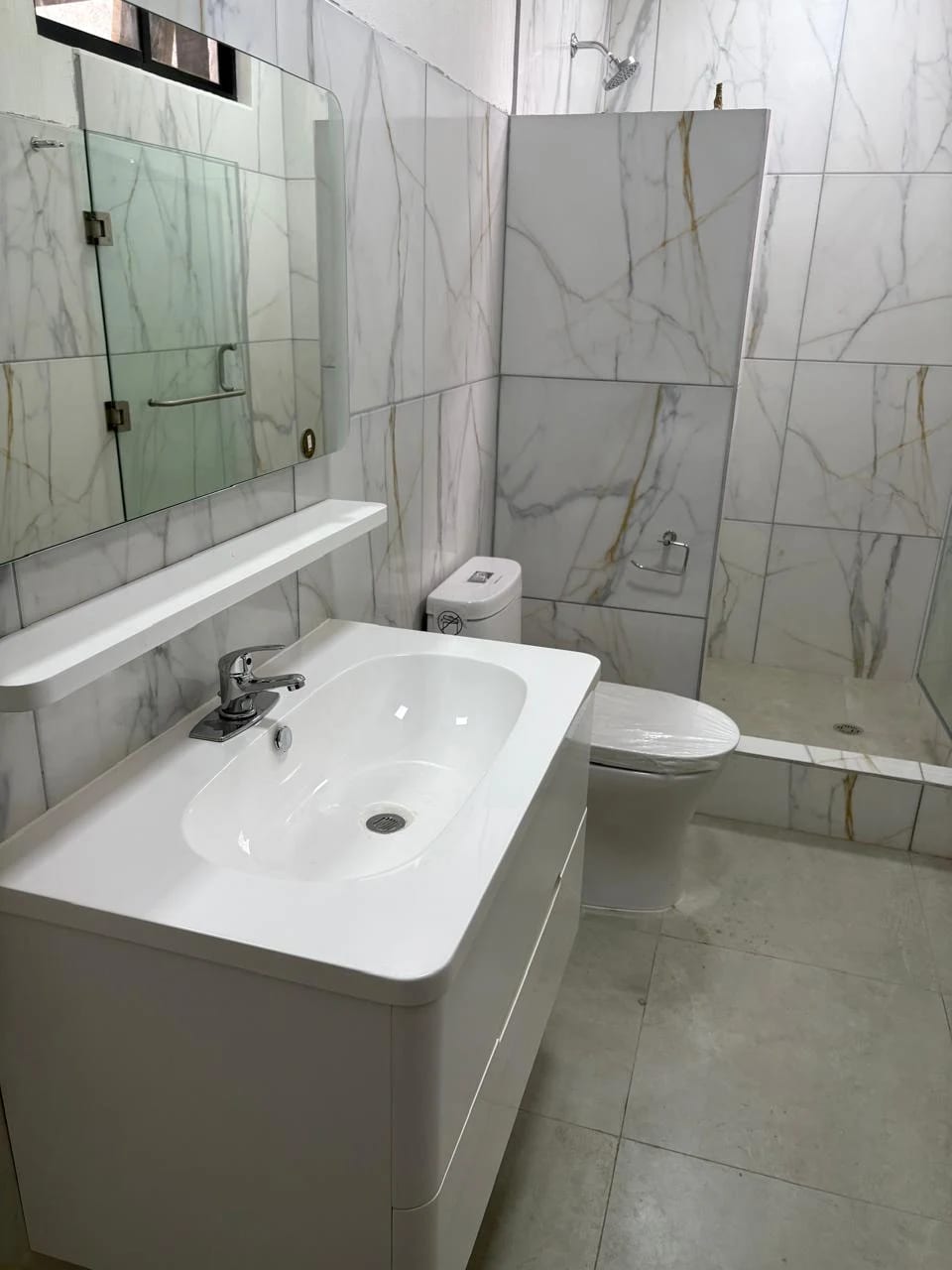 Apartamento en Alquiler Montebello II — Apartamento en Alquiler en Montebello II, Carretera a El Salvador, Guatemala, Ciudad — foto 1 de 1