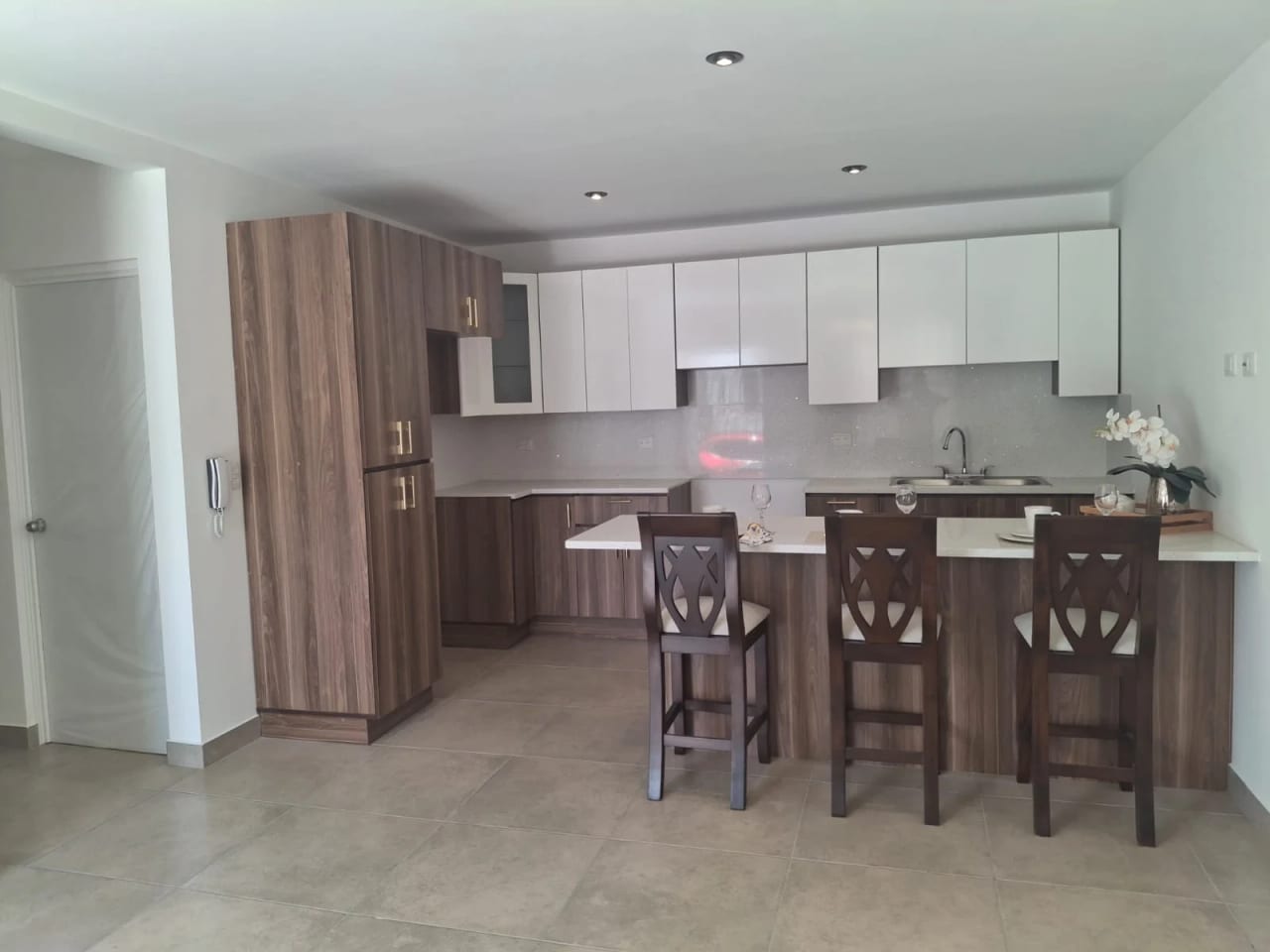 Lindo Apartamento Lo de Valdez KM 20.5 Carr a Sn Jose Pinula Sdo Nive — Apartamento en Alquiler en Lo de Valdez, Carretera a El Salvador, Guatemala, Ciudad — foto 1 de 12