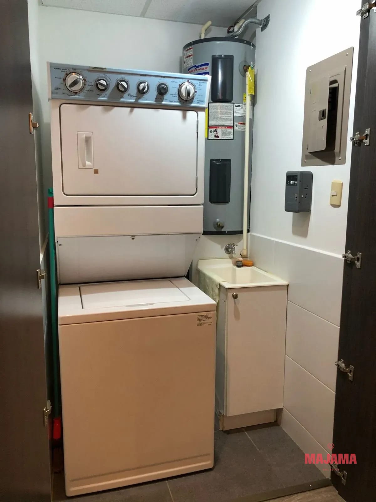 Apartamento en Renta en Zona 10- Codigo 0_ARD33 — Apartamento en Alquiler en Zona 10, Guatemala, Ciudad — foto 8 de 12