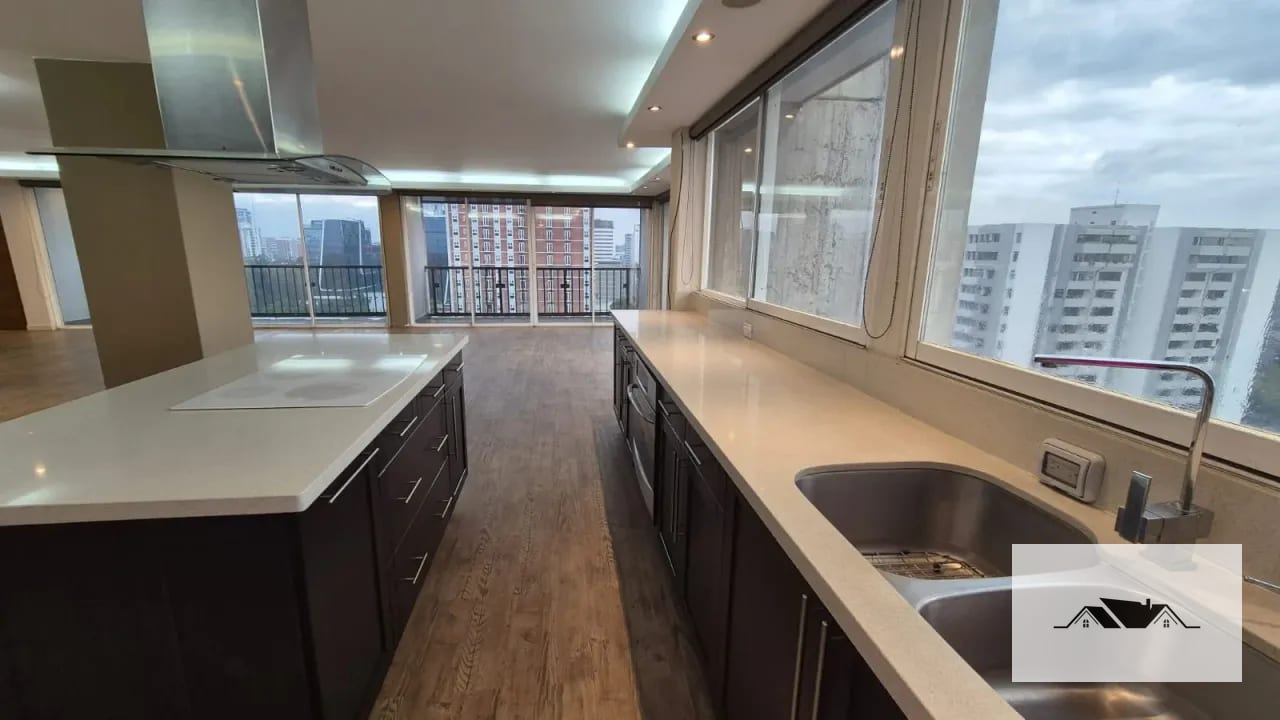 En Renta o Venta Amplio Apartamento Remodelado Zona 10 — Apartamento en Alquiler en Ciudad Vieja, Zona 10, Guatemala, Ciudad — foto 16 de 16