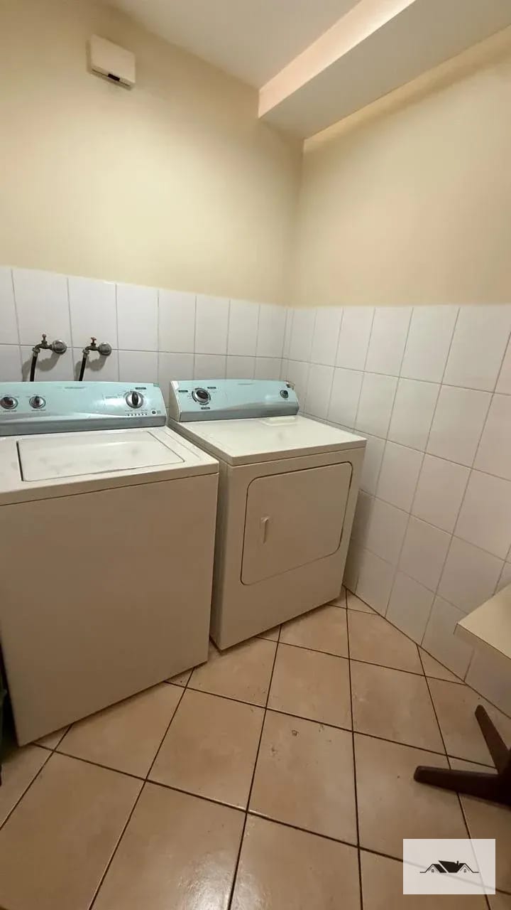 En Renta Apartamento Zona 10 en Edificio Milenia Colonia Oakland — Apartamento en Alquiler en Zona 10, Guatemala, Ciudad — foto 12 de 17