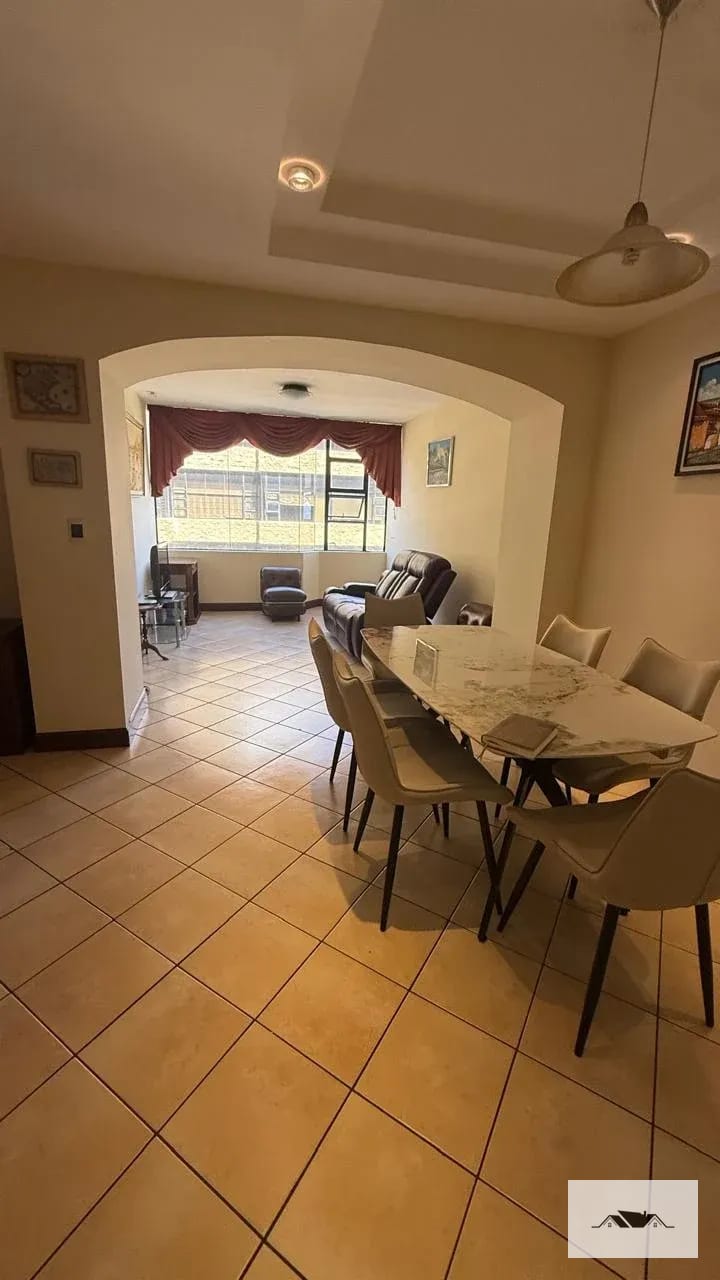 En Renta Apartamento Zona 10 en Edificio Milenia Colonia Oakland — Apartamento en Alquiler en Zona 10, Guatemala, Ciudad — foto 14 de 17