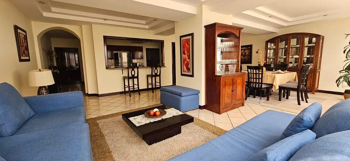 Apto Amueblado en Torre Milenia Zona 10 — 3 hab - en Alquiler — Apartamento en Alquiler en Milenia, Zona 10, Guatemala, Ciudad — foto 1 de 14