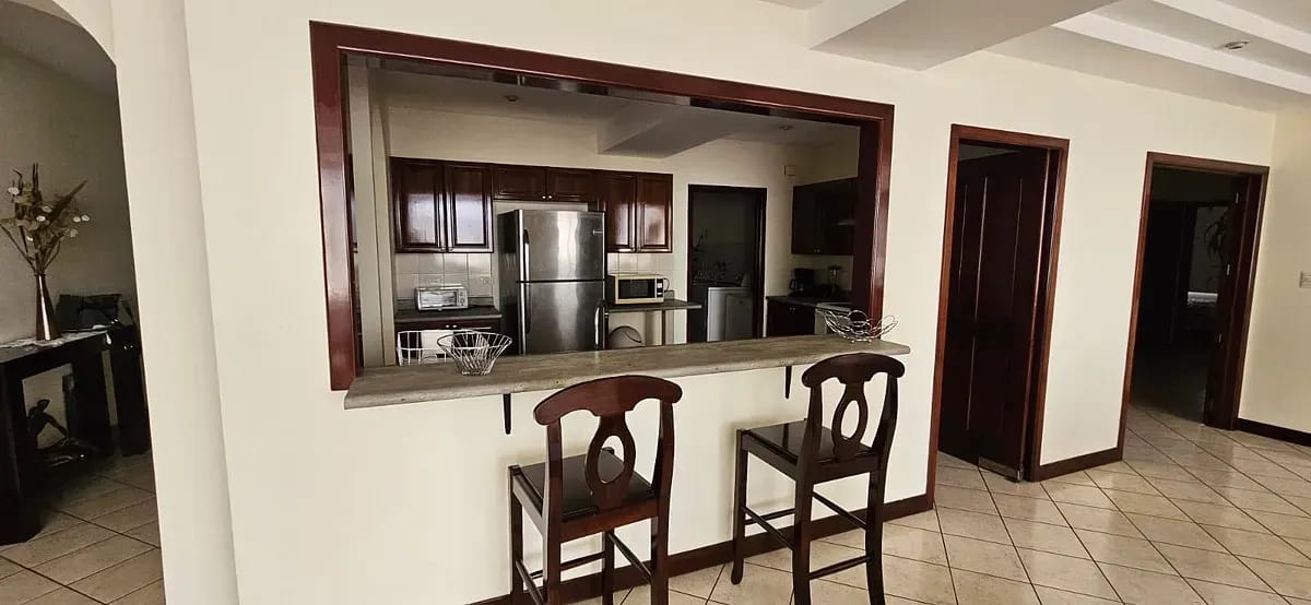 Apto Amueblado en Torre Milenia Zona 10 — 3 hab - en Alquiler — Apartamento en Alquiler en Milenia, Zona 10, Guatemala, Ciudad — foto 3 de 14
