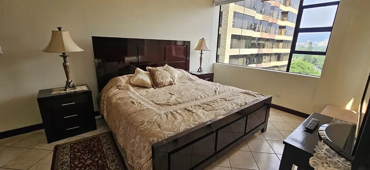 Apto Amueblado en Torre Milenia Zona 10 — 3 hab - en Alquiler — Apartamento en Alquiler en Milenia, Zona 10, Guatemala, Ciudad — foto 6 de 14