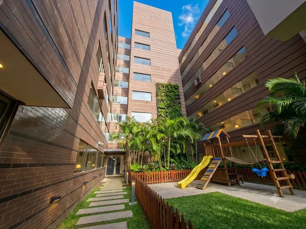 Apartamento con balcón | Jardines de Las Charcas | Zona 11 - en Venta — Apartamento en Venta en Jardines de Las Charcas, Zona 11, Guatemala, Ciudad — foto 1 de 17