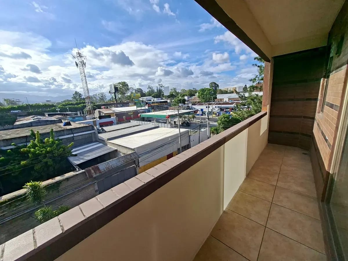 Apartamento con balcón | Jardines de Las Charcas | Zona 11 - en Venta — Apartamento en Venta en Jardines de Las Charcas, Zona 11, Guatemala, Ciudad — foto 10 de 17