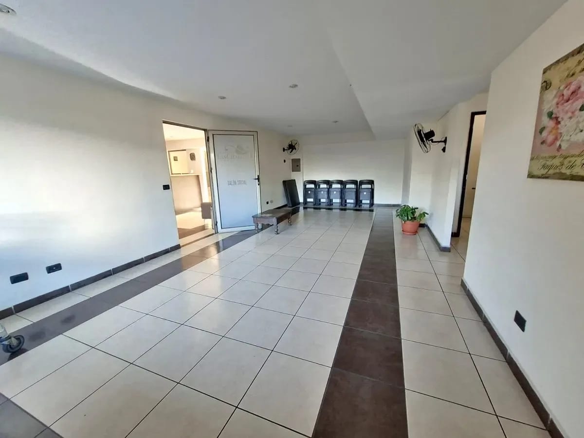 Apartamento con balcón | Jardines de Las Charcas | Zona 11 - en Venta — Apartamento en Venta en Jardines de Las Charcas, Zona 11, Guatemala, Ciudad — foto 11 de 17