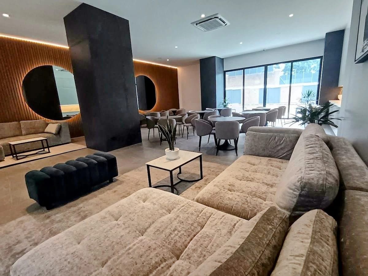 Apartamento en renta en Parque 14, zona 14, con balcón y vista a Plaza — Apartamento en Alquiler en Parque 14, Zona 14, Guatemala, Ciudad — foto 11 de 17