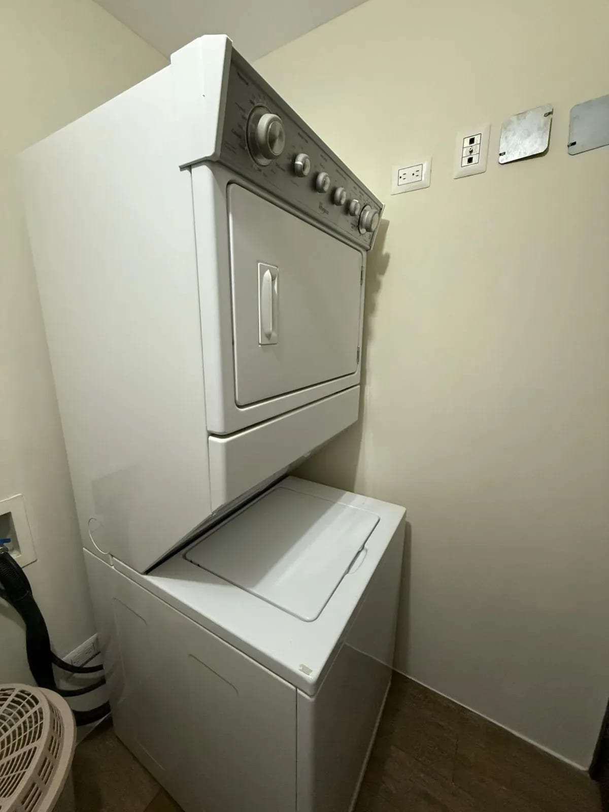 Apartamento amueblado y equipado en renta en Torre 360, zona 15 — Apartamento en Alquiler en Zona 15, Guatemala, Ciudad — foto 15 de 17