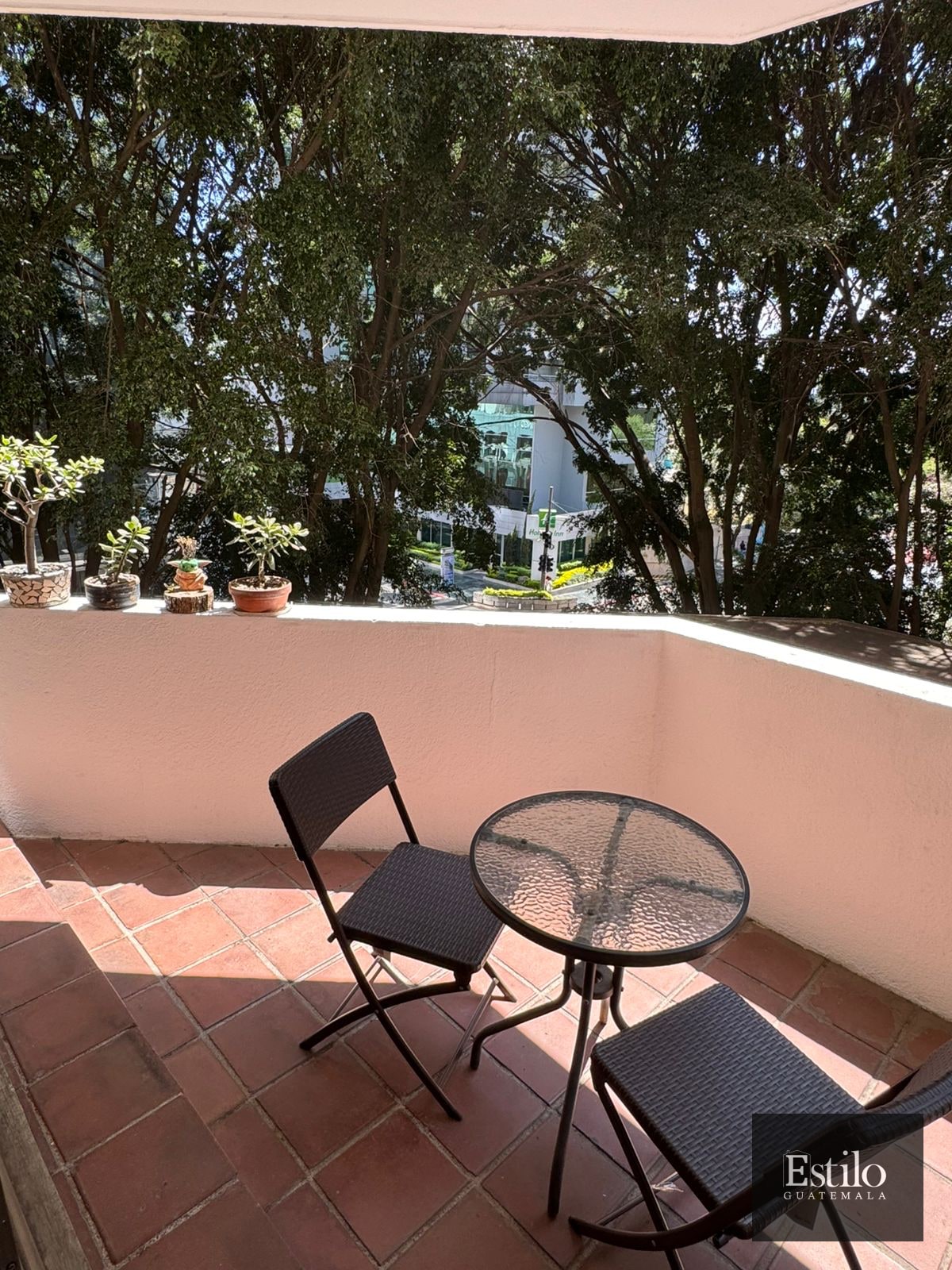 Hermoso Apartamento Con Balcón Z.10 - 1