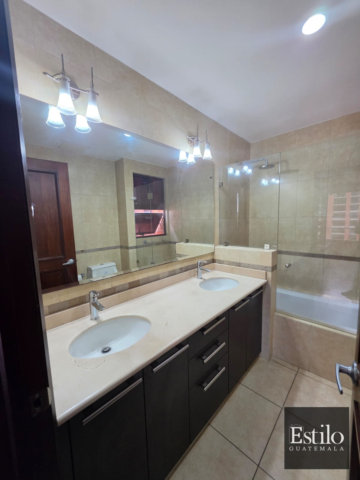 Precioso Apartamento Amueblado Santa María — Apartamento en Alquiler en Santa María, Zona 10, Guatemala, Ciudad — foto 9 de 15