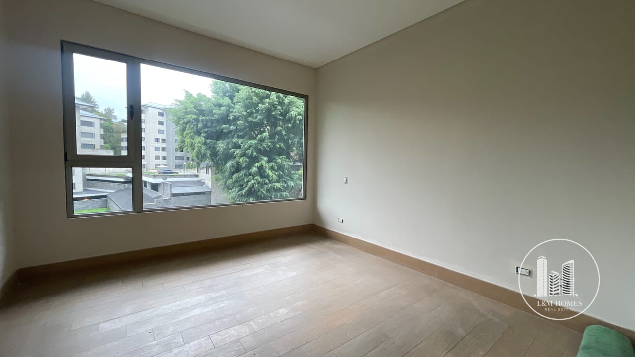 Lindo Apartamento zona 10 — Apartamento en Alquiler en Zona 10, Guatemala, Ciudad — foto 3 de 8