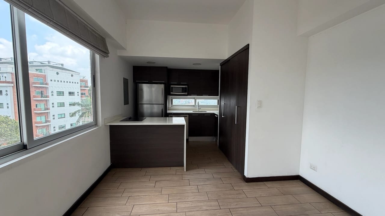 VENTA DE AMPLIO APARTAMENTO EN ZONA 10 EDIFICIO FERRARA — Apartamento en Venta en Ferrara 10, Zona 10, Guatemala, Ciudad — foto 4 de 14