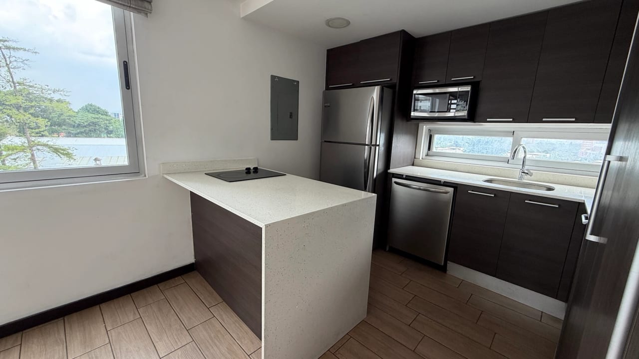 VENTA DE AMPLIO APARTAMENTO EN ZONA 10 EDIFICIO FERRARA — Apartamento en Venta en Ferrara 10, Zona 10, Guatemala, Ciudad — foto 6 de 14