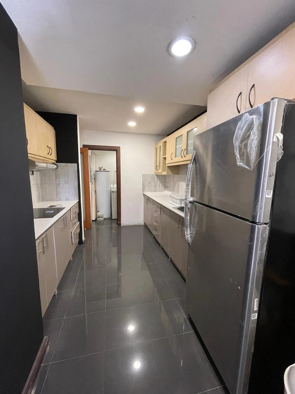 ALQUILER DE APARTAMENTO AMUEBLADO Y EQUIPADO EN ZONA 14 — Apartamento en Alquiler en Pacífica Plaza, Zona 14, Guatemala, Ciudad — foto 5 de 12