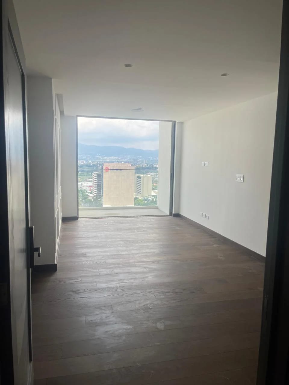 Apartamento en Venta o Alquiler – Atarah, Zona 10 — Apartamento en Venta en Atarah, Zona 10, Guatemala, Ciudad — foto 1 de 9