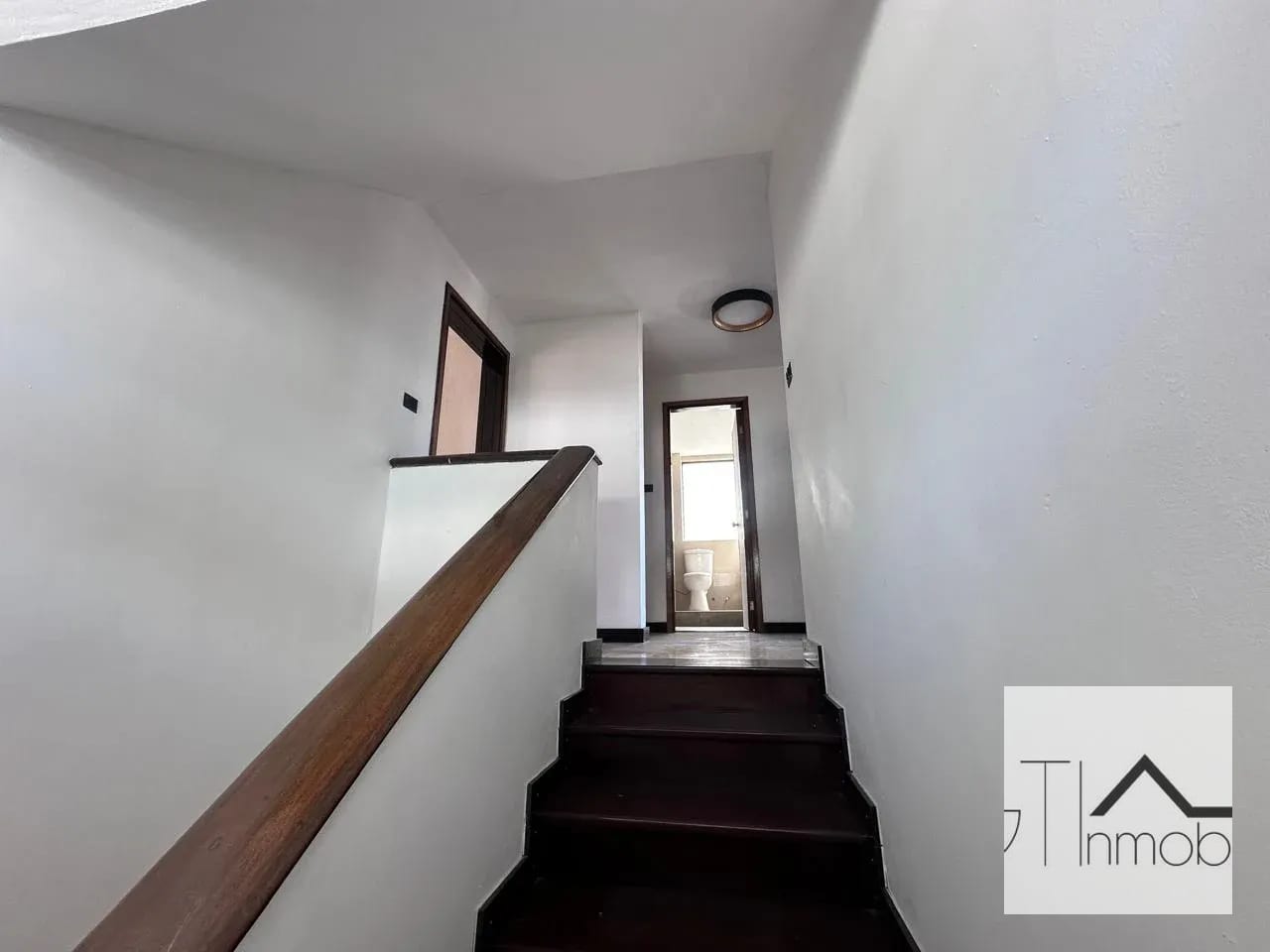 Apartamento de dos niveles — Apartamento en Venta en Ciudad Vieja, Zona 10, Guatemala, Ciudad — foto 11 de 17