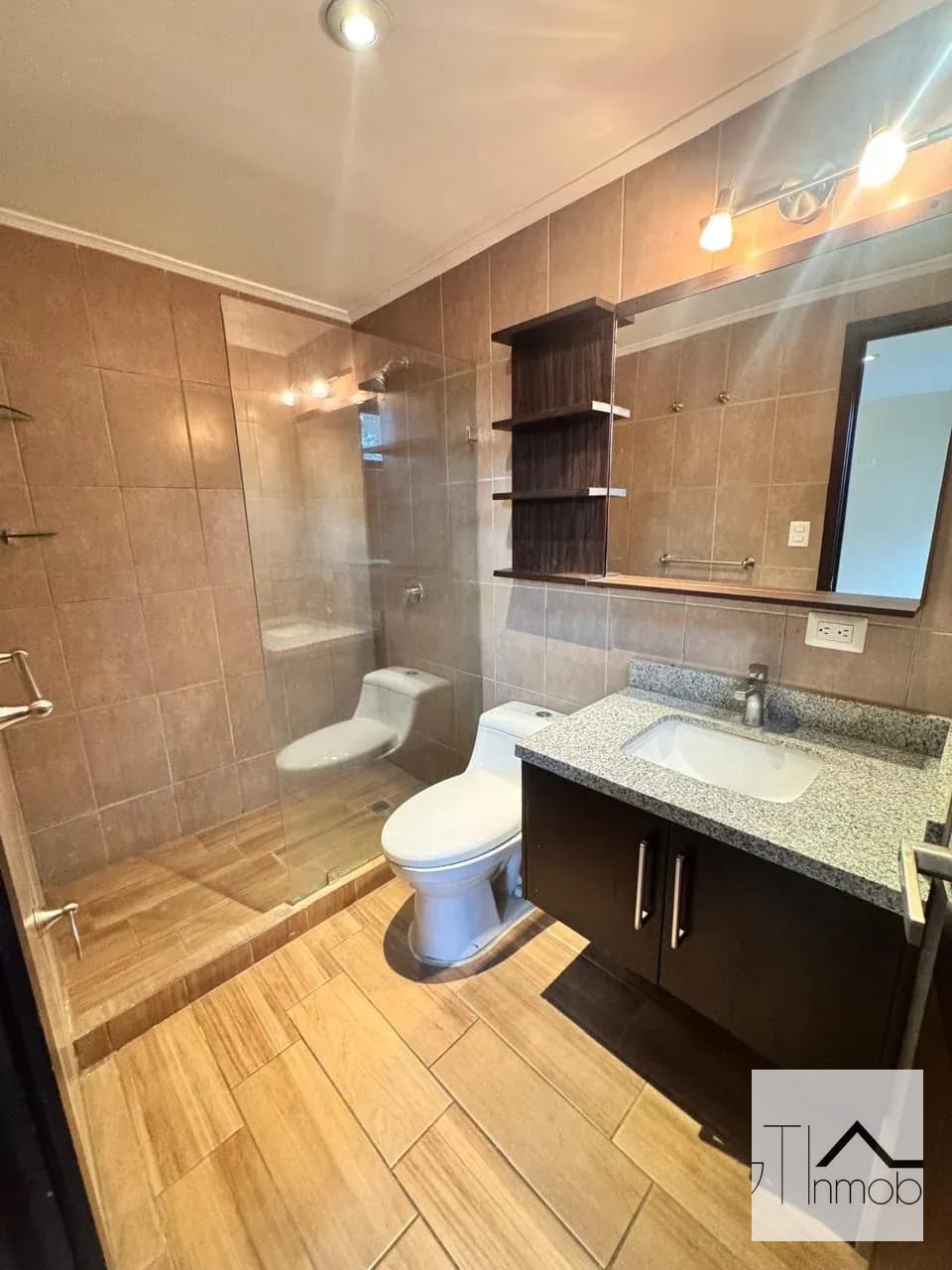 Amplio apartamento en venta en VH1 zona 15 — Apartamento en Venta en Agora 1501, Zona 15, Guatemala, Ciudad — foto 12 de 17