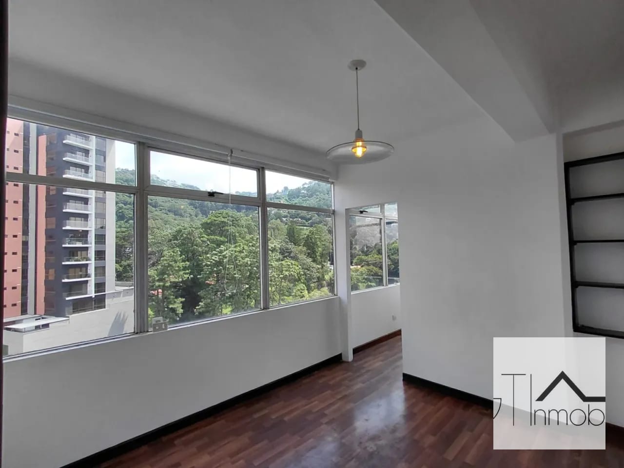 Amplio apartamento en trebol de VH zona 15 — Apartamento en Alquiler en San Lázaro, Zona 15, Guatemala, Ciudad — foto 8 de 17