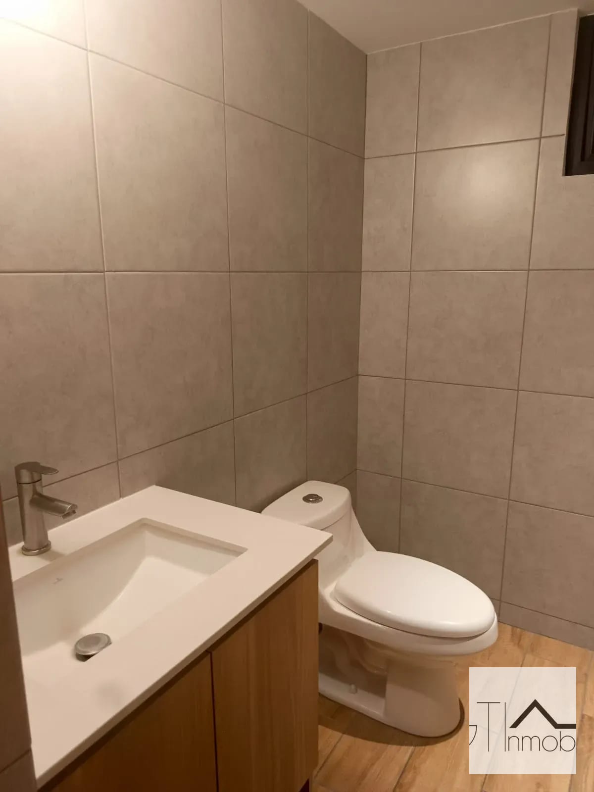 lindo apartamento zona 9, frente el Parque de la Industria — Apartamento en Alquiler en Cendana, Zona 9, Guatemala, Ciudad — foto 6 de 17