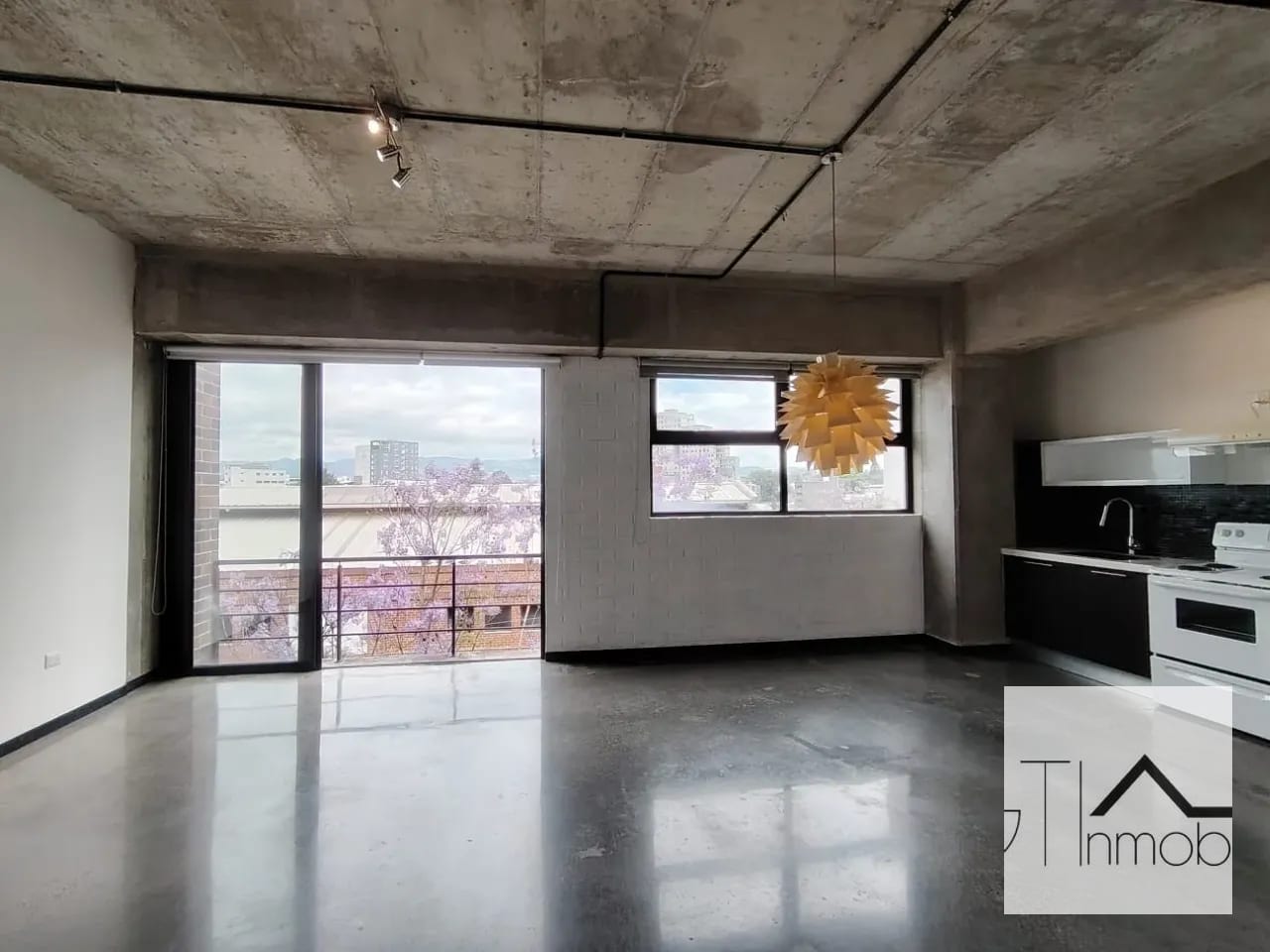 Amplio y moderno apartamento en renta en zona 4, — Apartamento en Alquiler en Cuatro 36, Zona 4, Guatemala, Ciudad — foto 4 de 11