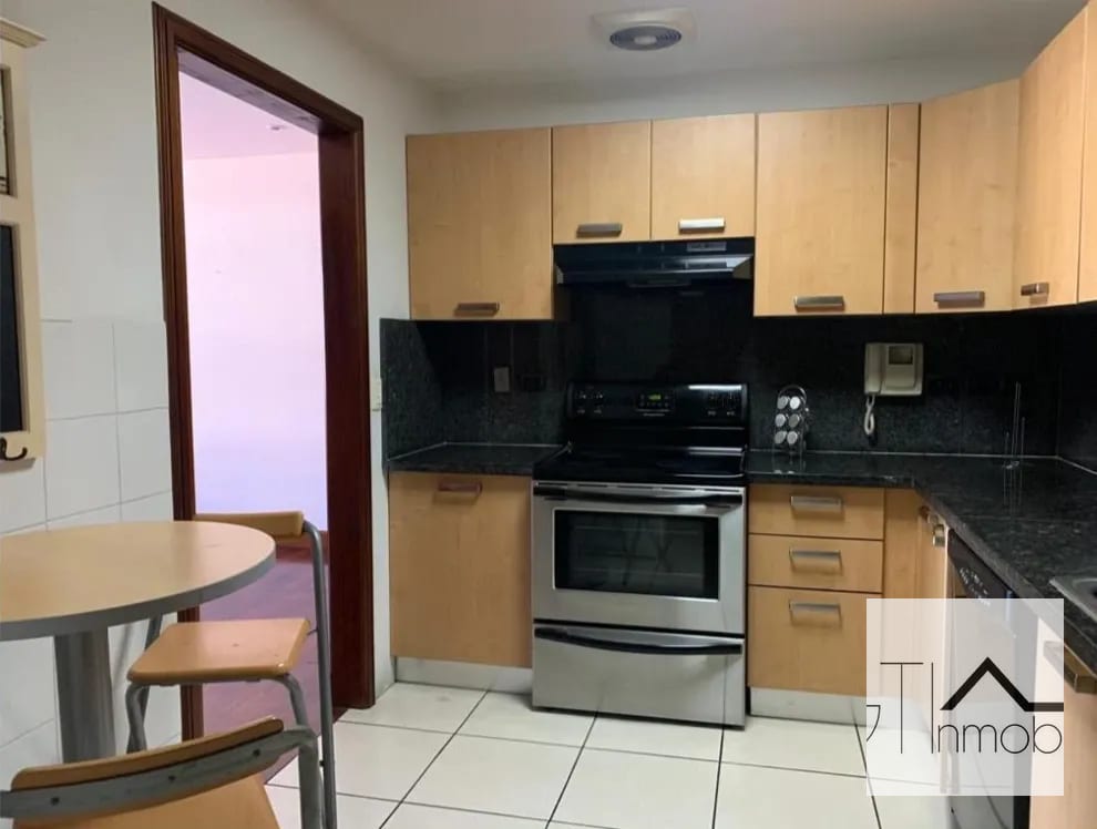 Apartamento en renta zona 10 nivel 12 — Apartamento en Alquiler en Altos de Santa Clara, Zona 10, Guatemala, Ciudad — foto 4 de 17