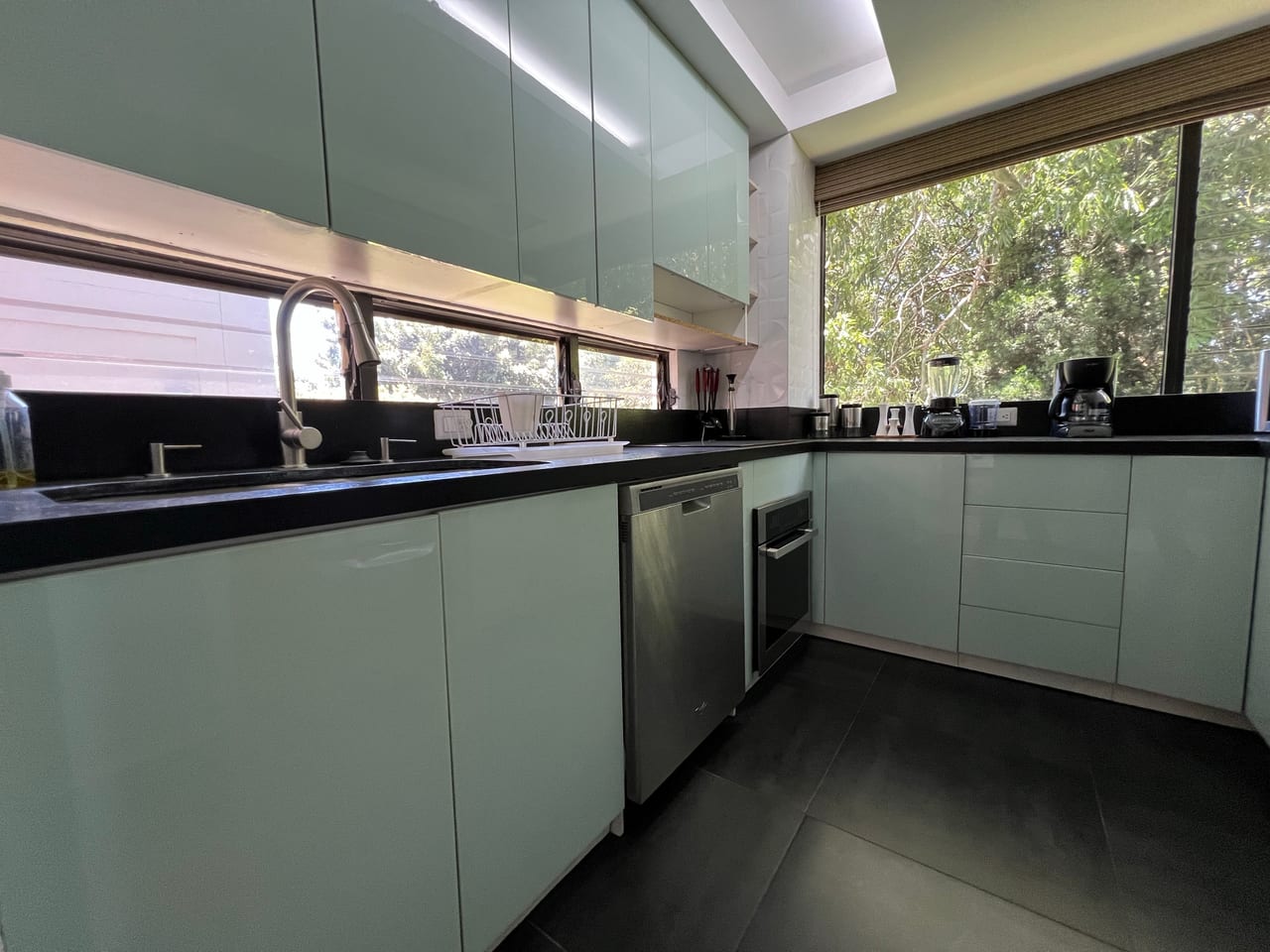 Alquiler apartamento Amueblado | Moradas del Acueducto Zona 10 (copia) — Apartamento en Alquiler en Moradas del Acueducto, Zona 10, Guatemala, Ciudad — foto 3 de 14