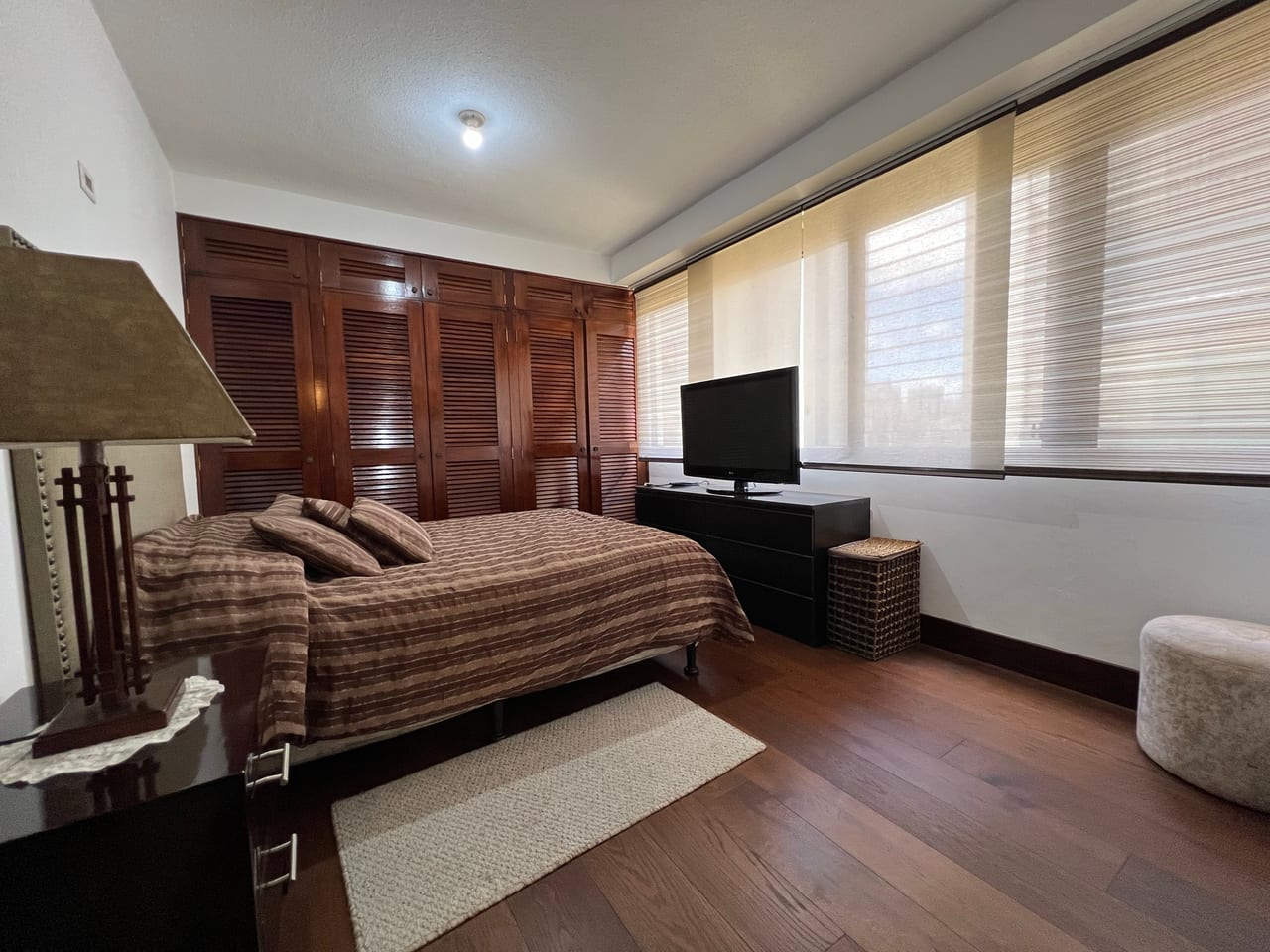 Alquiler apartamento Amueblado | Moradas del Acueducto Zona 10 (copia) — Apartamento en Alquiler en Moradas del Acueducto, Zona 10, Guatemala, Ciudad — foto 9 de 14