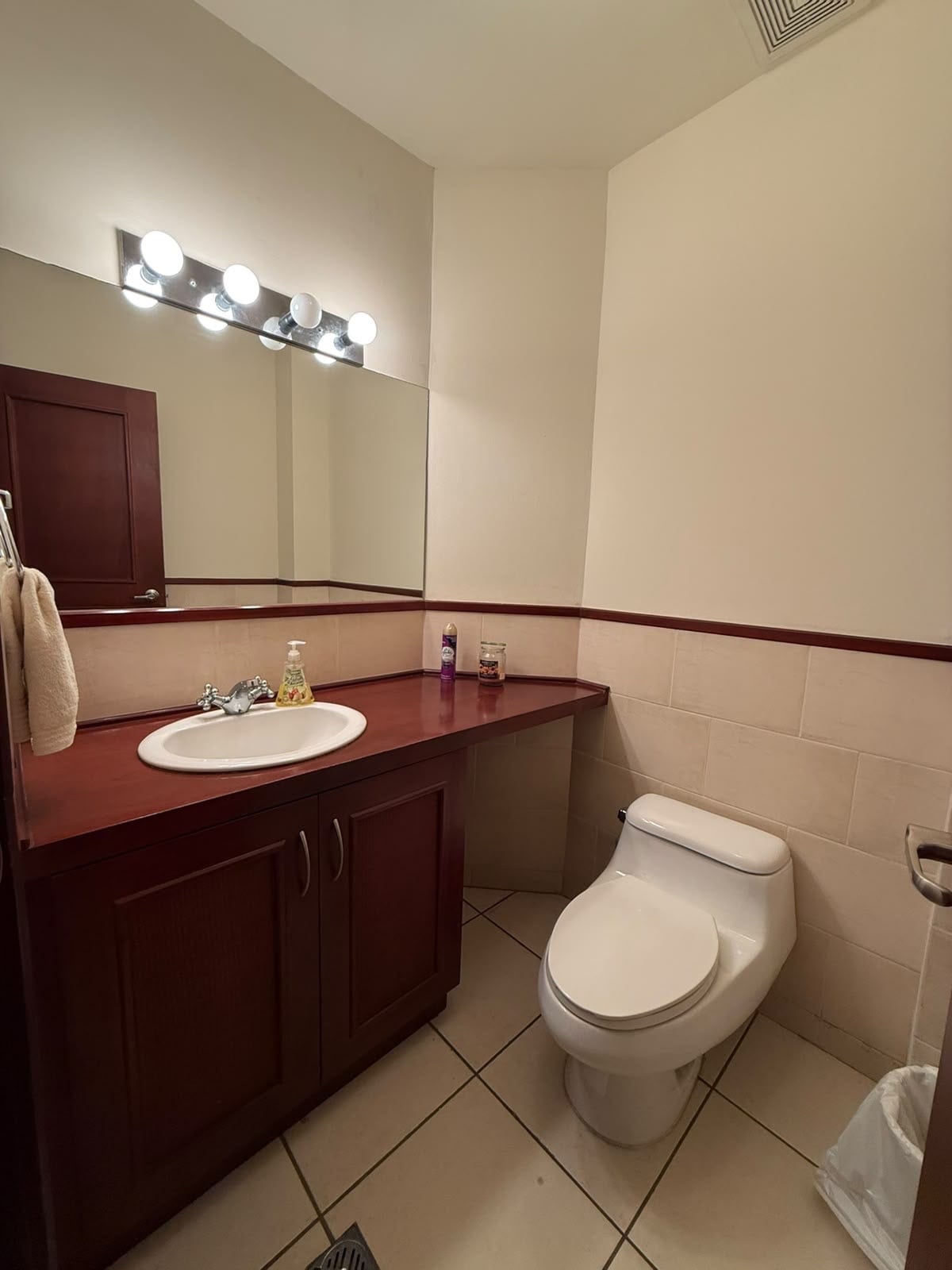 Venta amplio apartamento 1 Dormitorio | Benevento Zona 14 La Villa — Apartamento en Venta en Benevento, Zona 14, Guatemala, Ciudad — foto 5 de 12