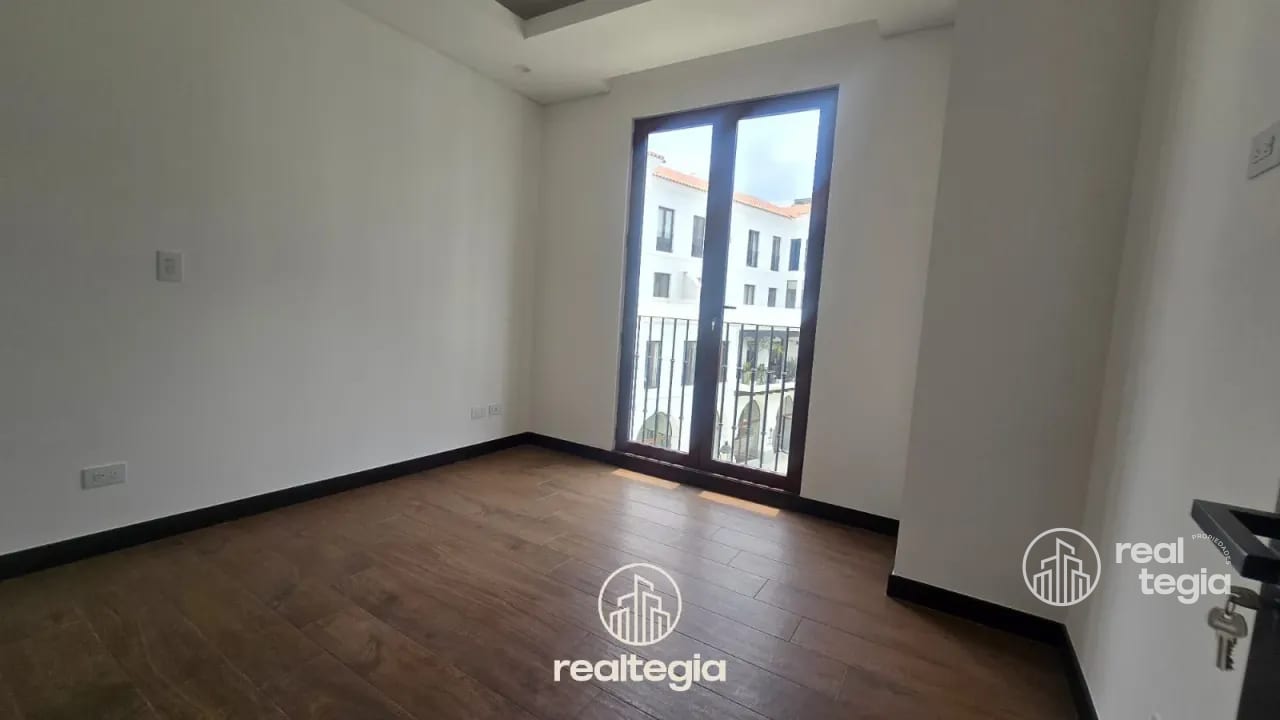 APARTAMENTO LIRIOS DE CAYALÁ ZONA 16 — Apartamento en Venta en Zona 16, Guatemala, Ciudad — foto 5 de 9