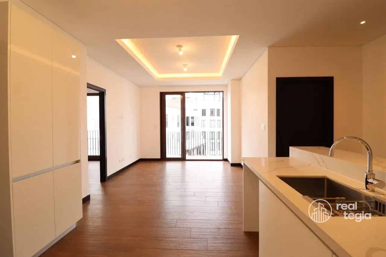 APARTAMENTO LIRIOS DE CAYALÁ ZONA 16 — Apartamento en Alquiler en Zona 16, Guatemala, Ciudad — foto 2 de 7
