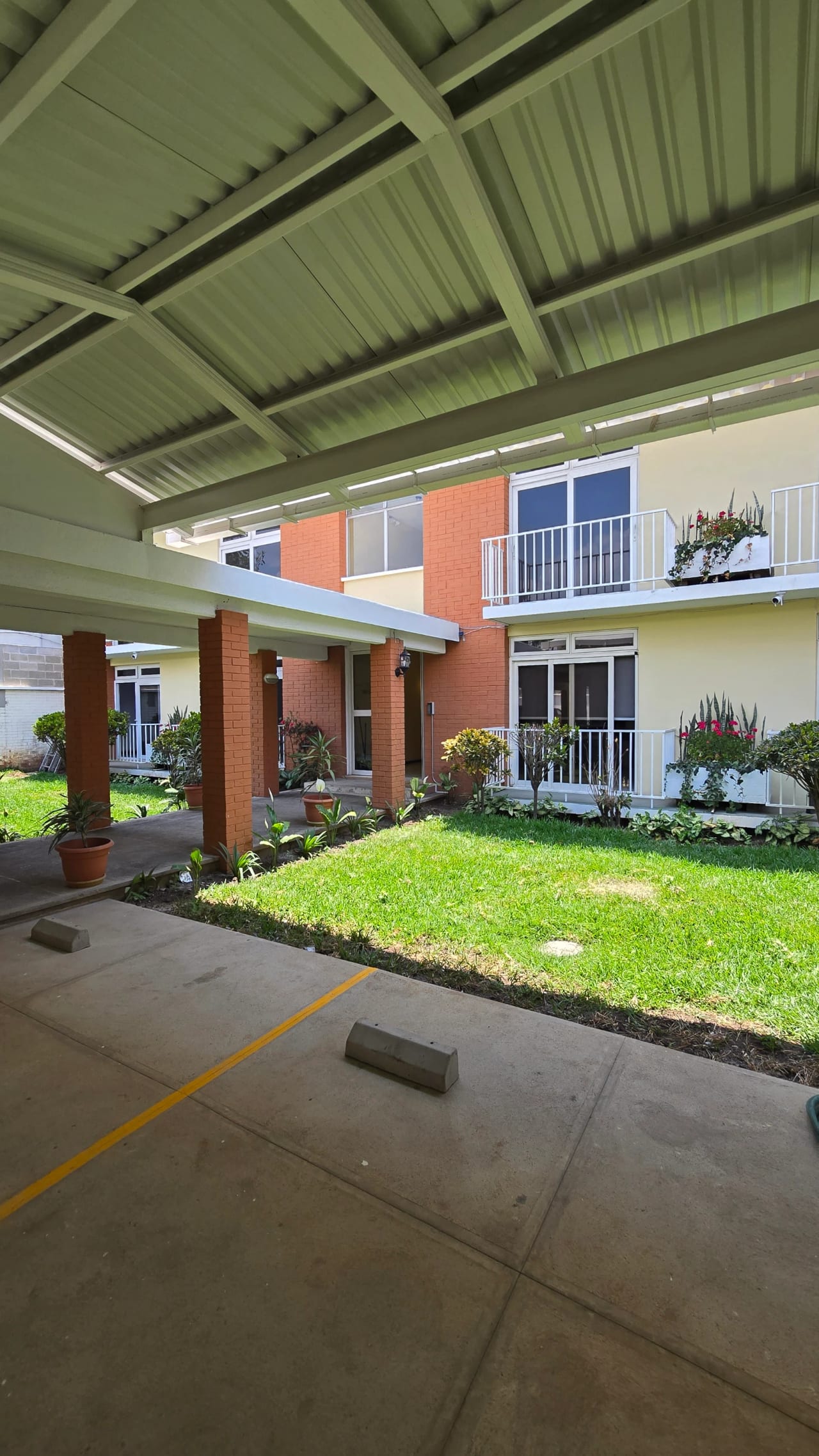 Zona 13 Alquiler de Apartamentos remodelados — Apartamento en Alquiler en Zona 13, Guatemala, Ciudad — foto 4 de 8