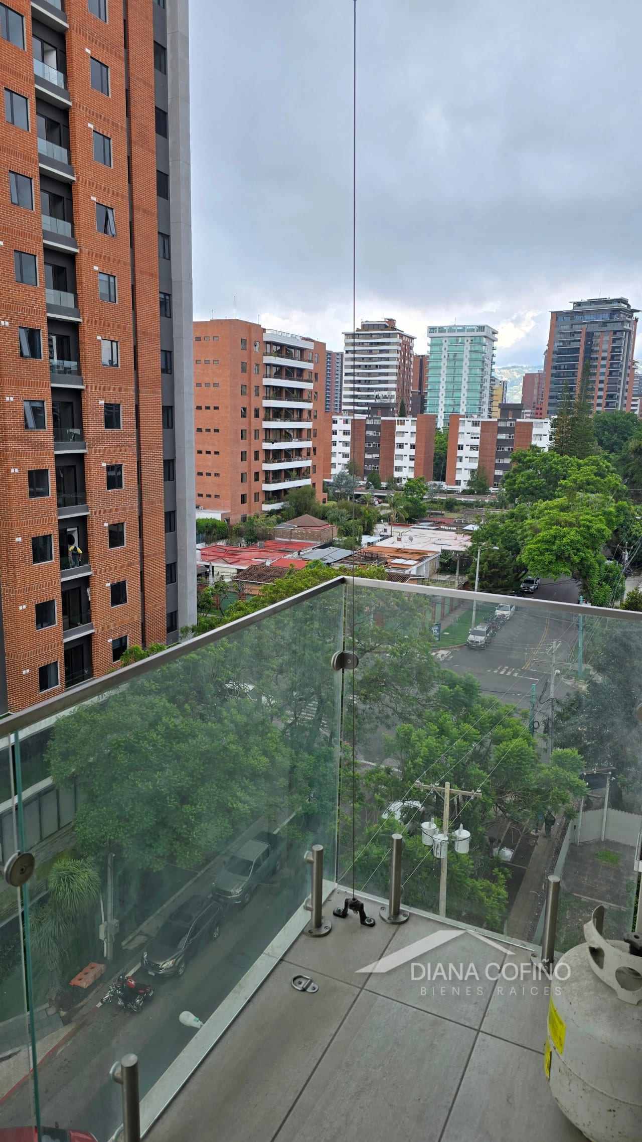 Venta de moderno apartamento en zona 13 — Apartamento en Venta en Aure, Zona 13, Guatemala, Ciudad — foto 3 de 14
