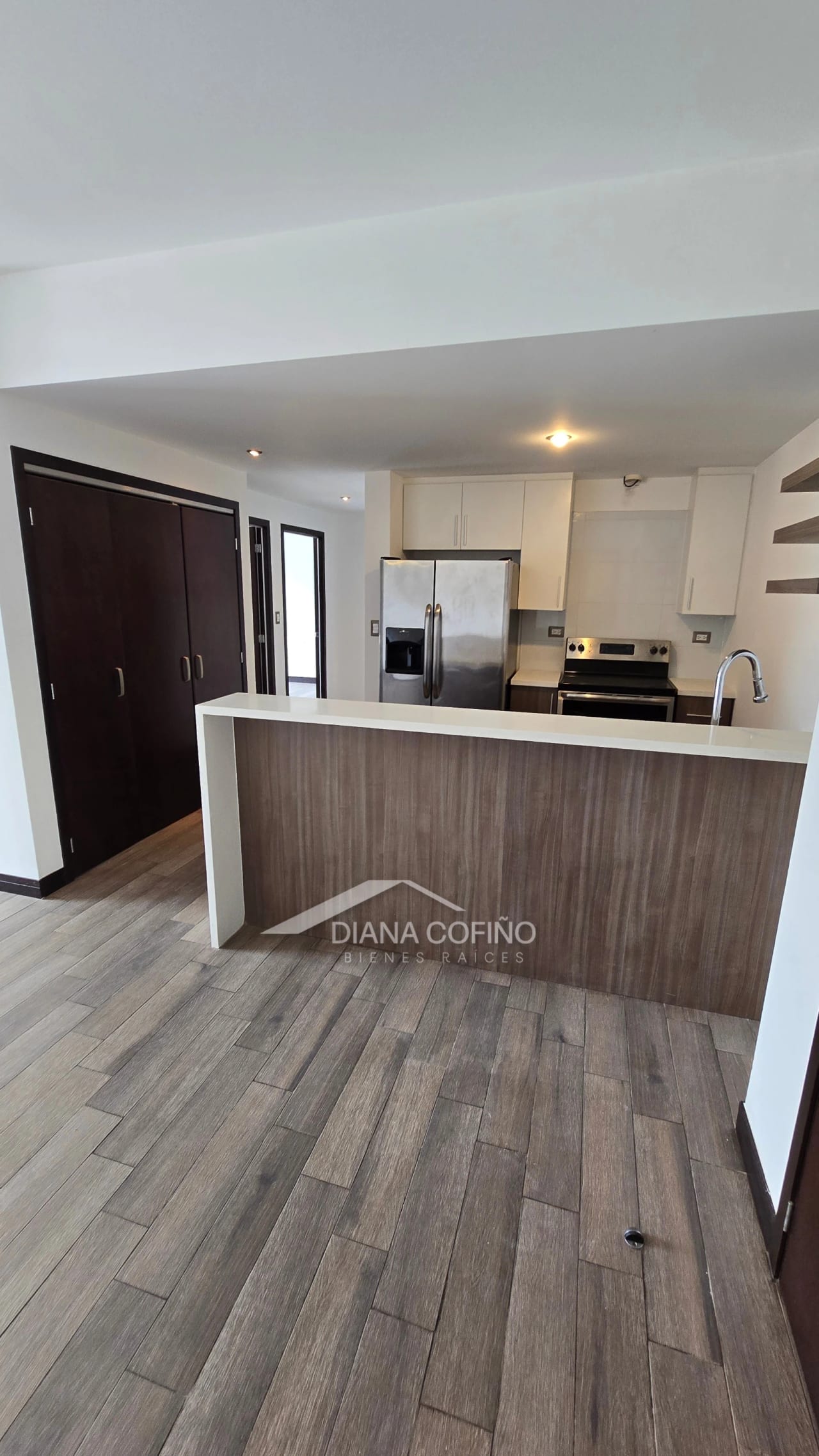 Zona 16 Alquiler apartamento en San Isidro 20/21 — Apartamento en Alquiler en San Isidro 20/21, Zona 16, Guatemala, Ciudad — foto 9 de 14