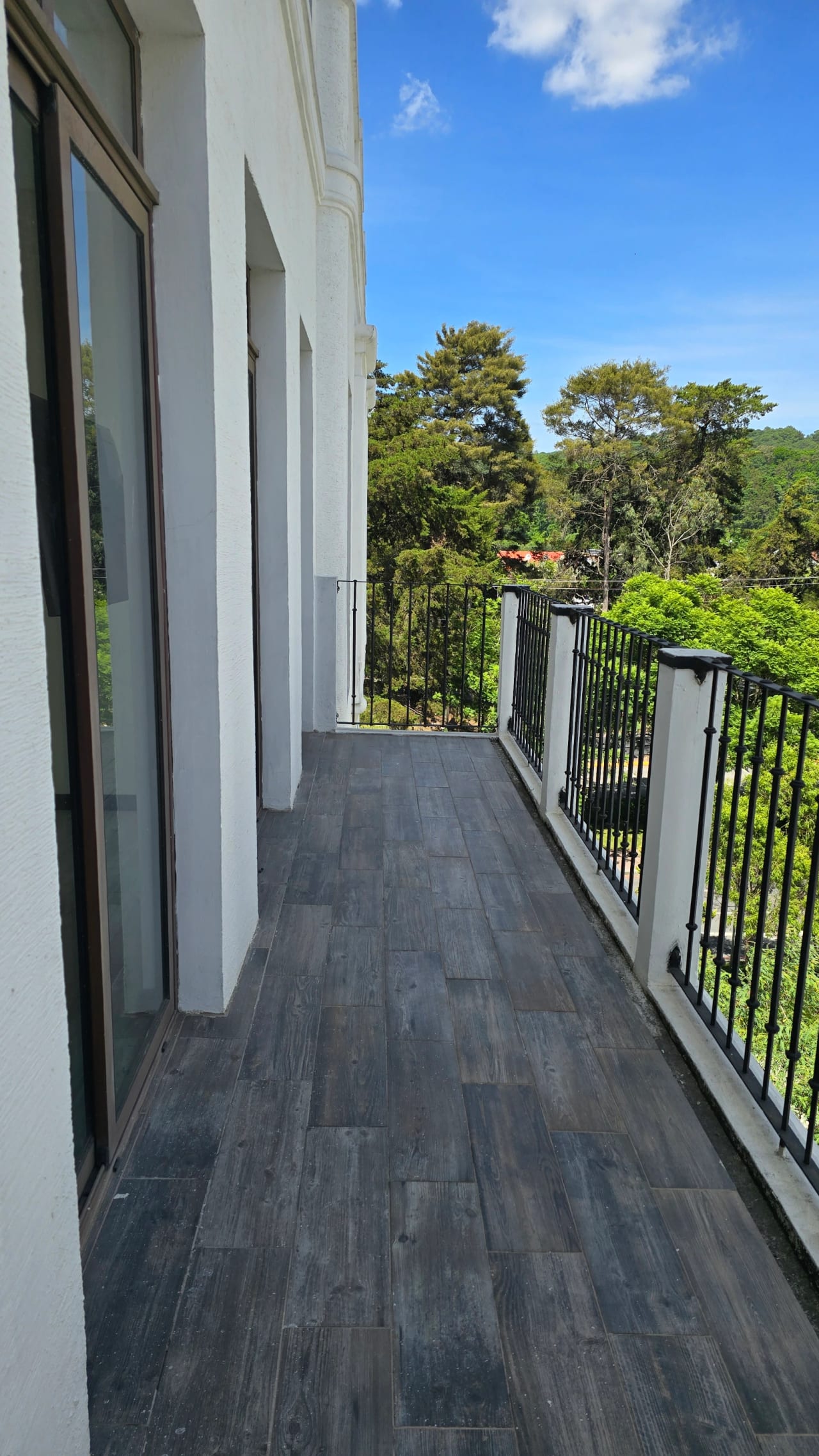 Alquiler de apartamento como nuevo en Lirios de Cayalá, zona 16 — Apartamento en Alquiler en Lirios de Cayalá II, Zona 16, Guatemala, Ciudad — foto 7 de 8