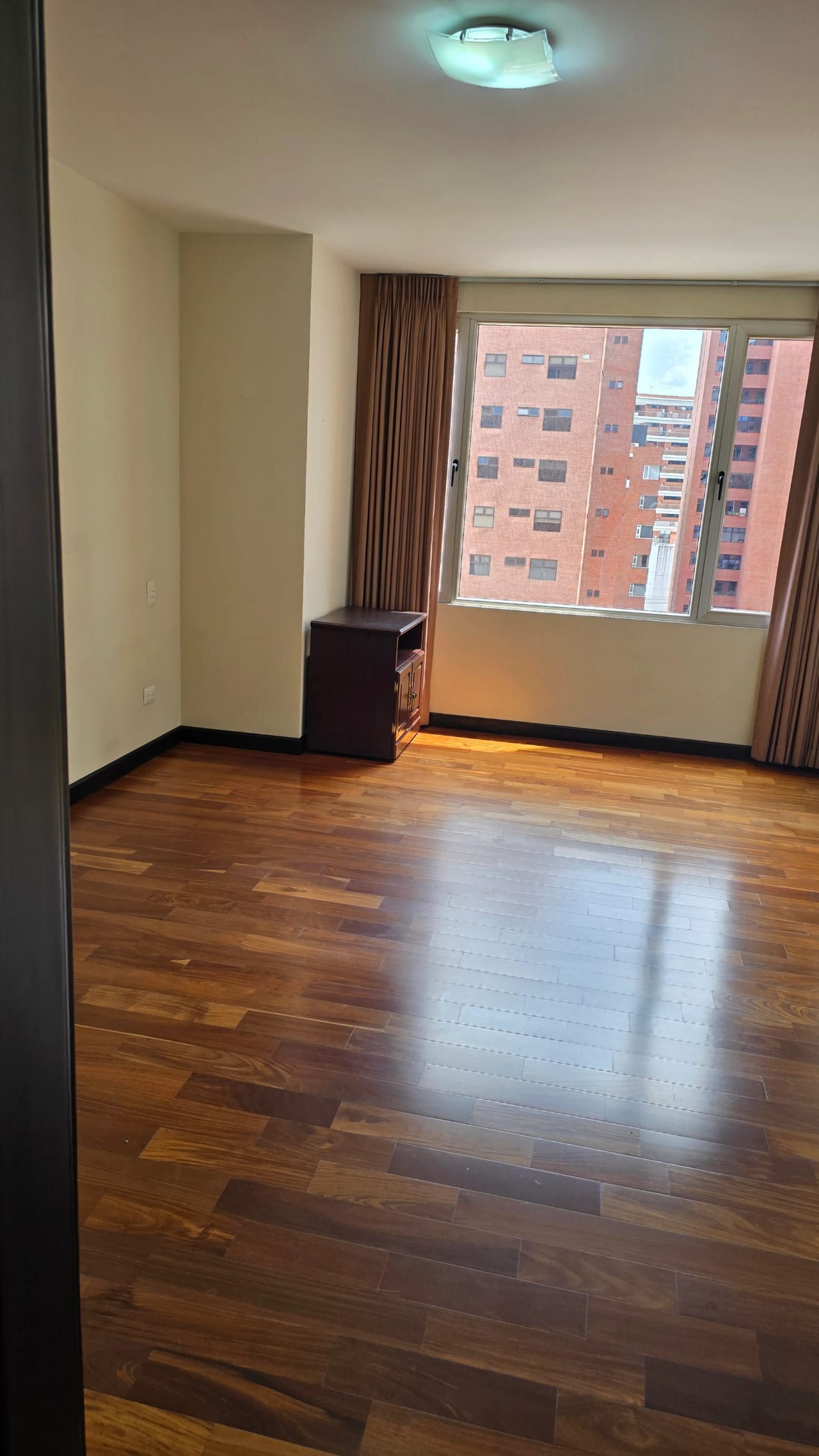Zona 10 Renta de apartamento en zona 10 — Apartamento en Alquiler en Aria, Zona 10, Guatemala, Ciudad — foto 5 de 12