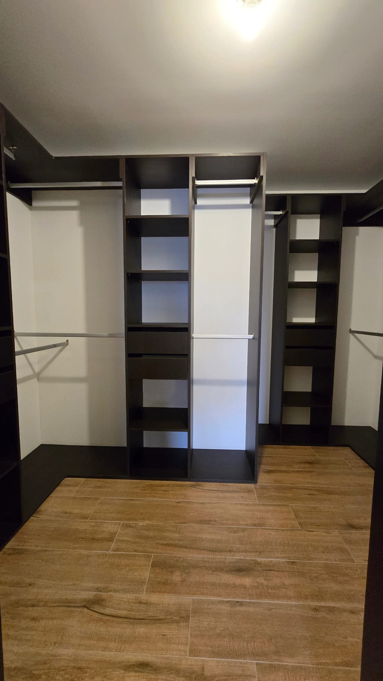Estrene amplio apartamento en zona 15, Tres dormitorioa — Apartamento en Venta en Alena, Zona 15, Guatemala, Ciudad — foto 10 de 12