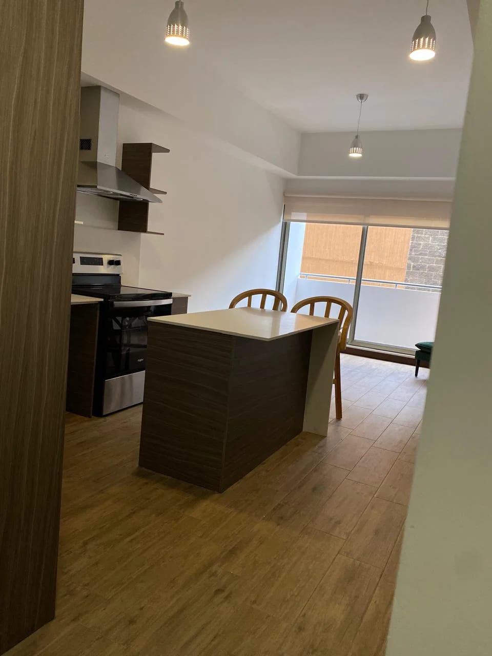 Apartamento Amueblado en Renta Zona 10 cod.CA36440 — Apartamento en Alquiler en Zona 10, Guatemala, Ciudad — foto 1 de 5
