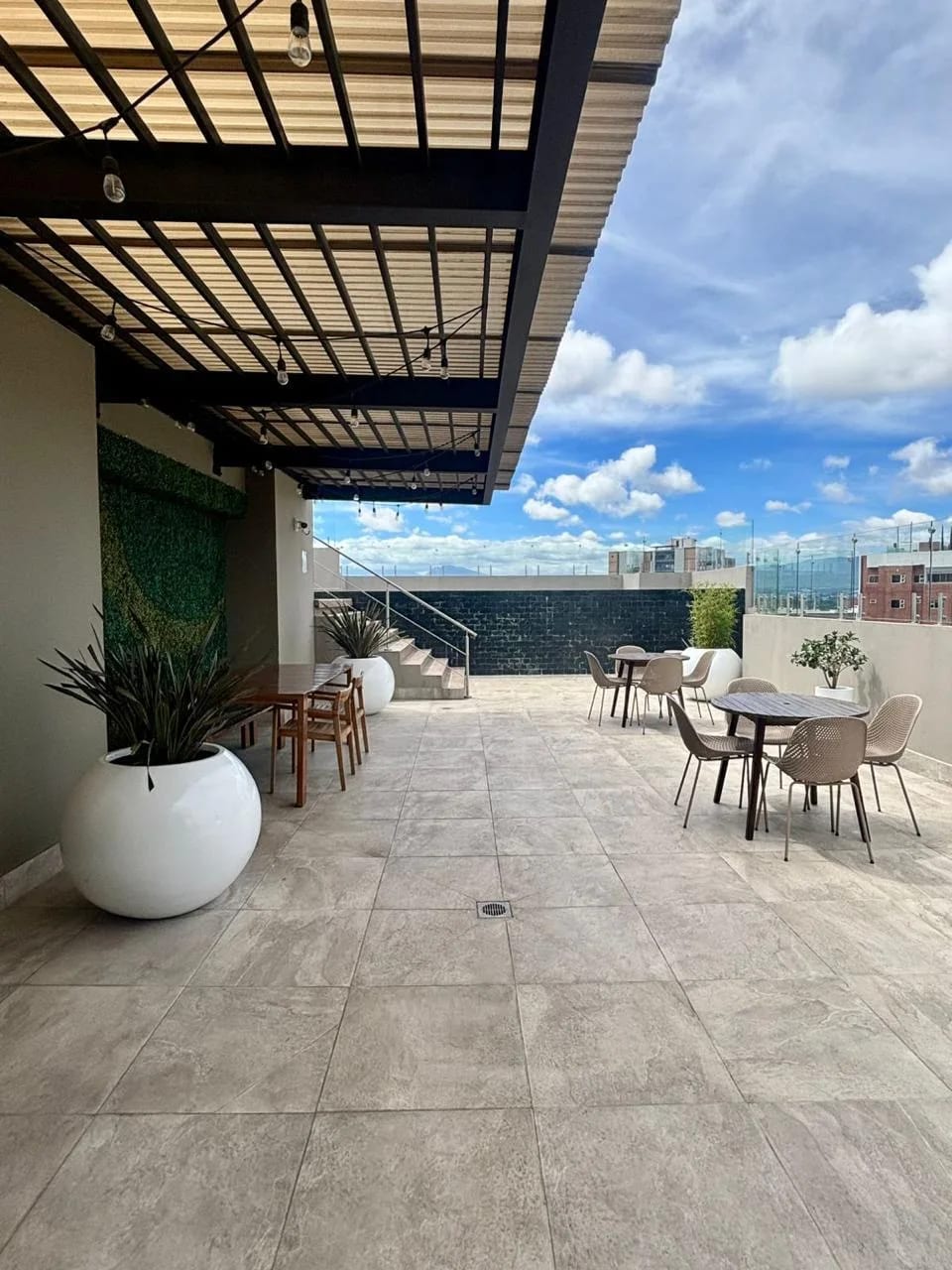 Apartamento en Renta Zona 10 cod.CA36457 — Apartamento en Alquiler en Zona 10, Guatemala, Ciudad — foto 8 de 11