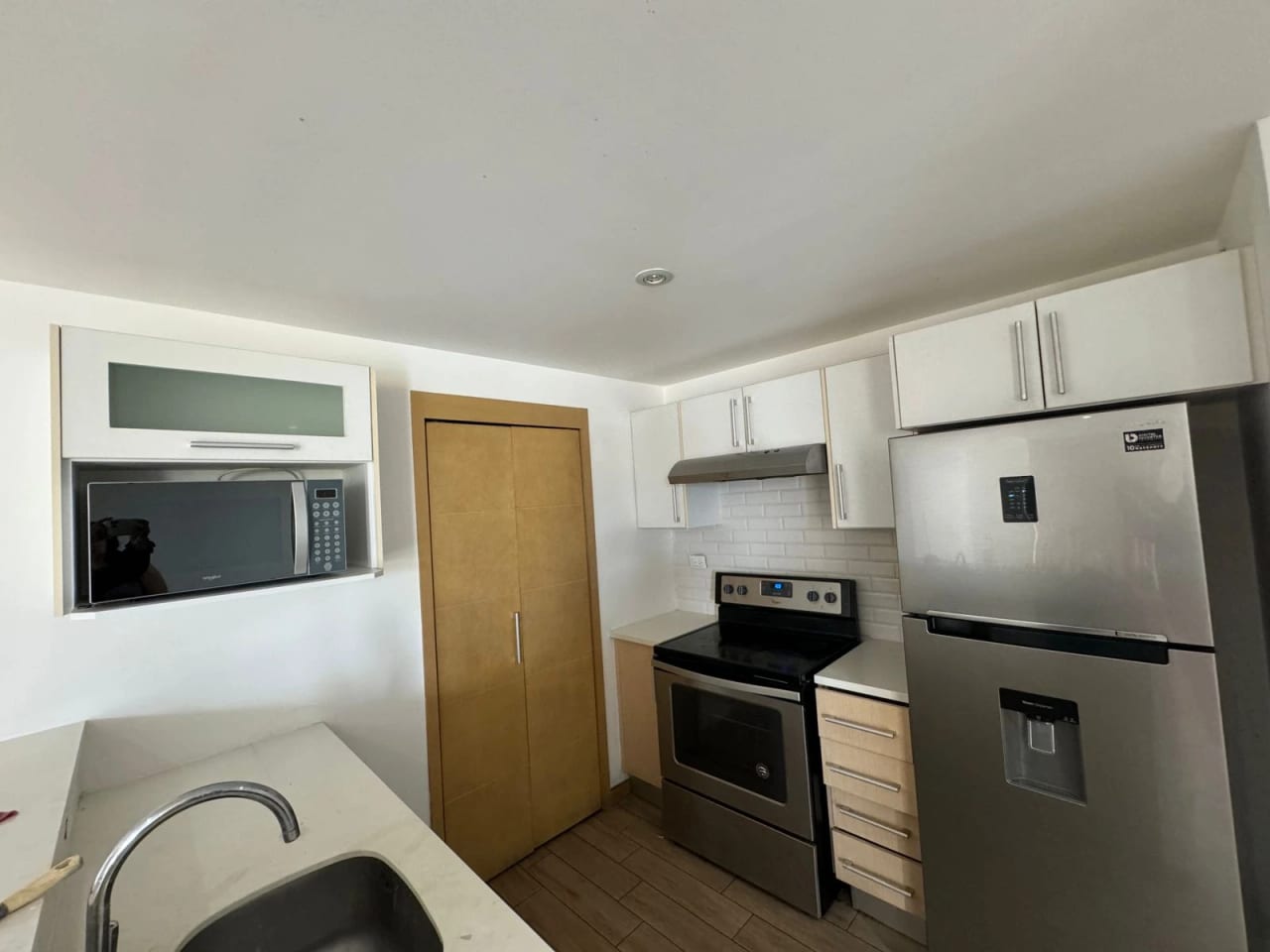 Apartamento en Renta Zona 10 cod.CA36485 — Apartamento en Alquiler en Zona 10, Guatemala, Ciudad — foto 1 de 16