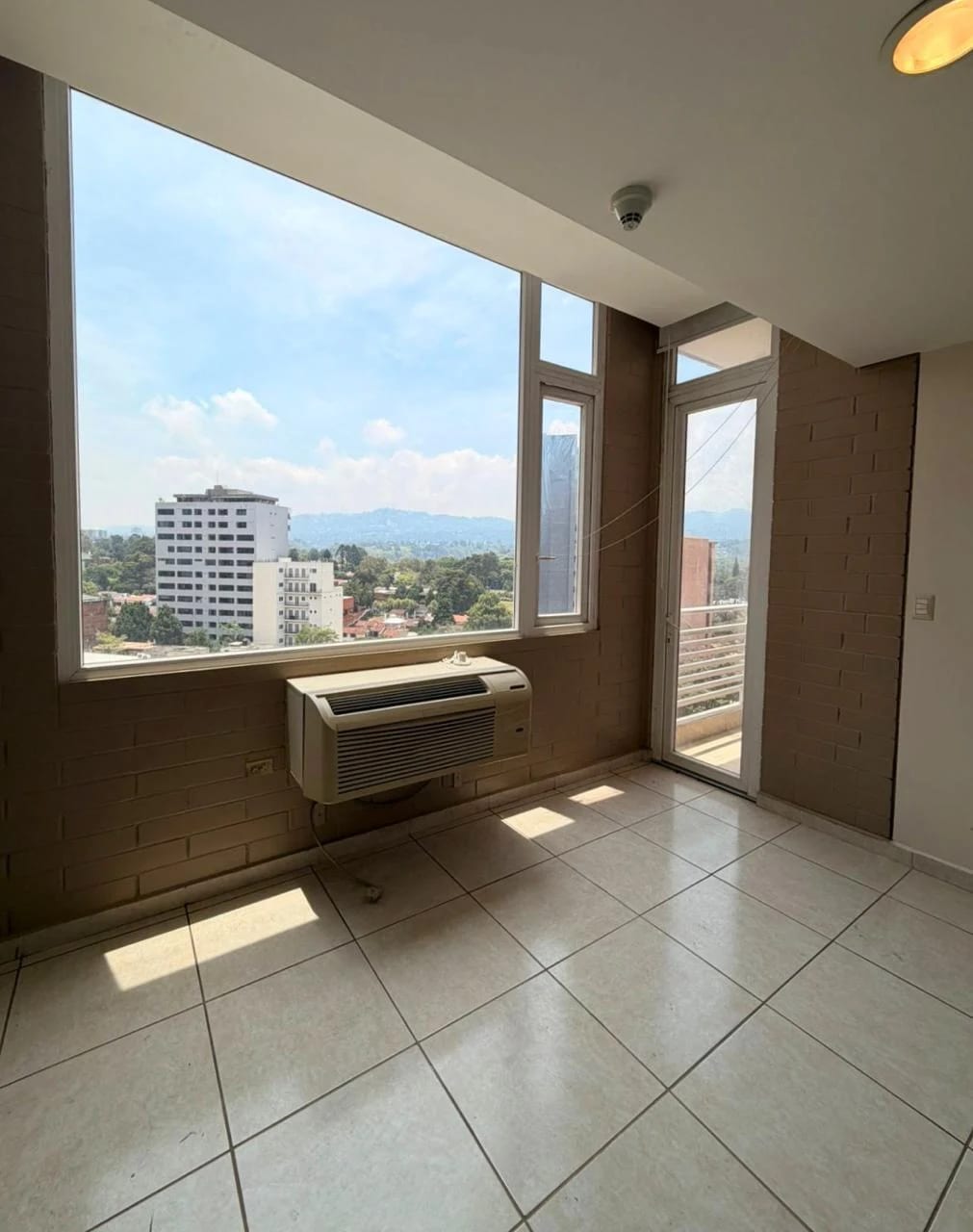 Apartamento en Renta Zona 14 cod.CA36502 — Apartamento en Alquiler en Zona 14, Guatemala, Ciudad — foto 6 de 11